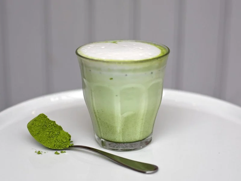 Matcha, cold brew y jengibre, lo mainstream en bebidas, según Google