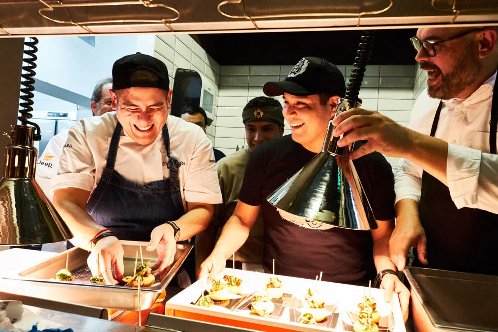 La cena a cargo de las estrellas de LATAM La cena a cargo de las estrellas de LATAM