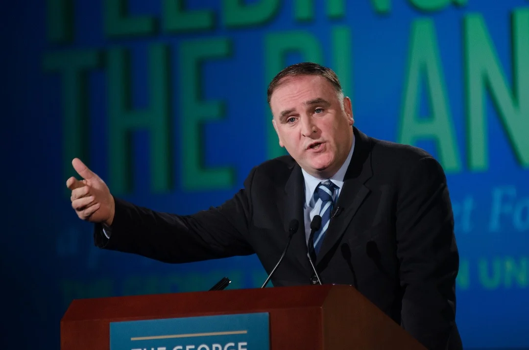 José Andrés recibe premio por sus labores humanitarias