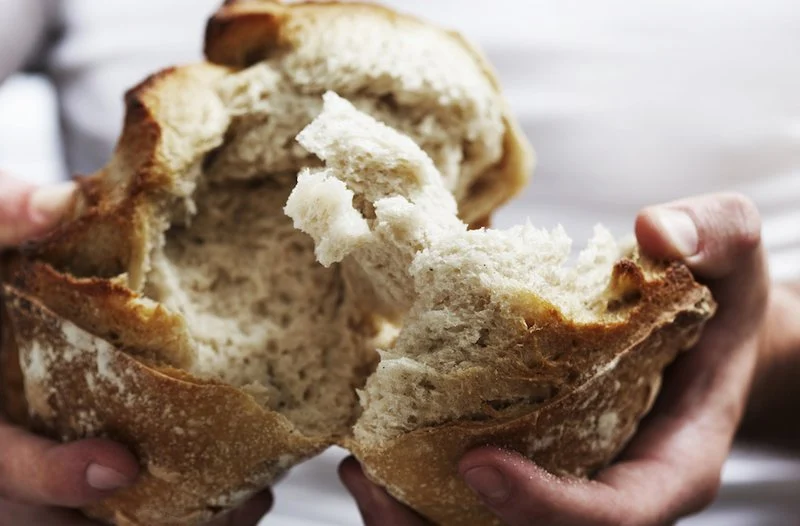 Hay una sorprendente cantidad de sal escondida en tu pan