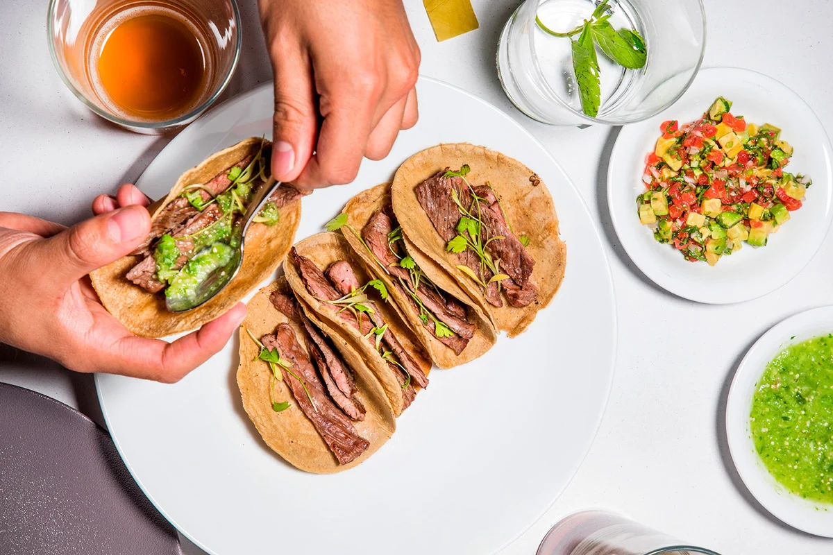Receta: Tacos de arrachera con pico de gallo