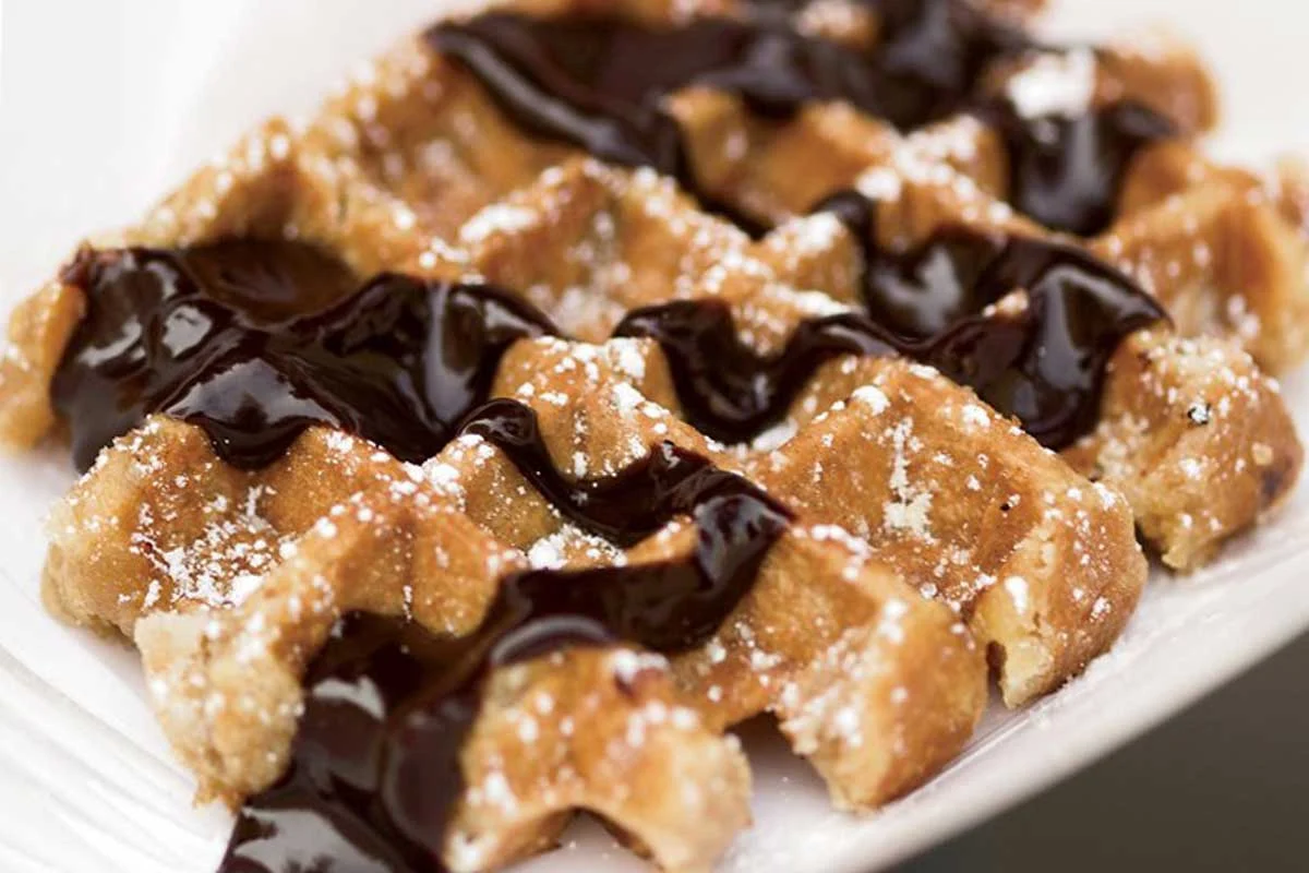 Receta: Waffles Belgas con salsa de chocolate