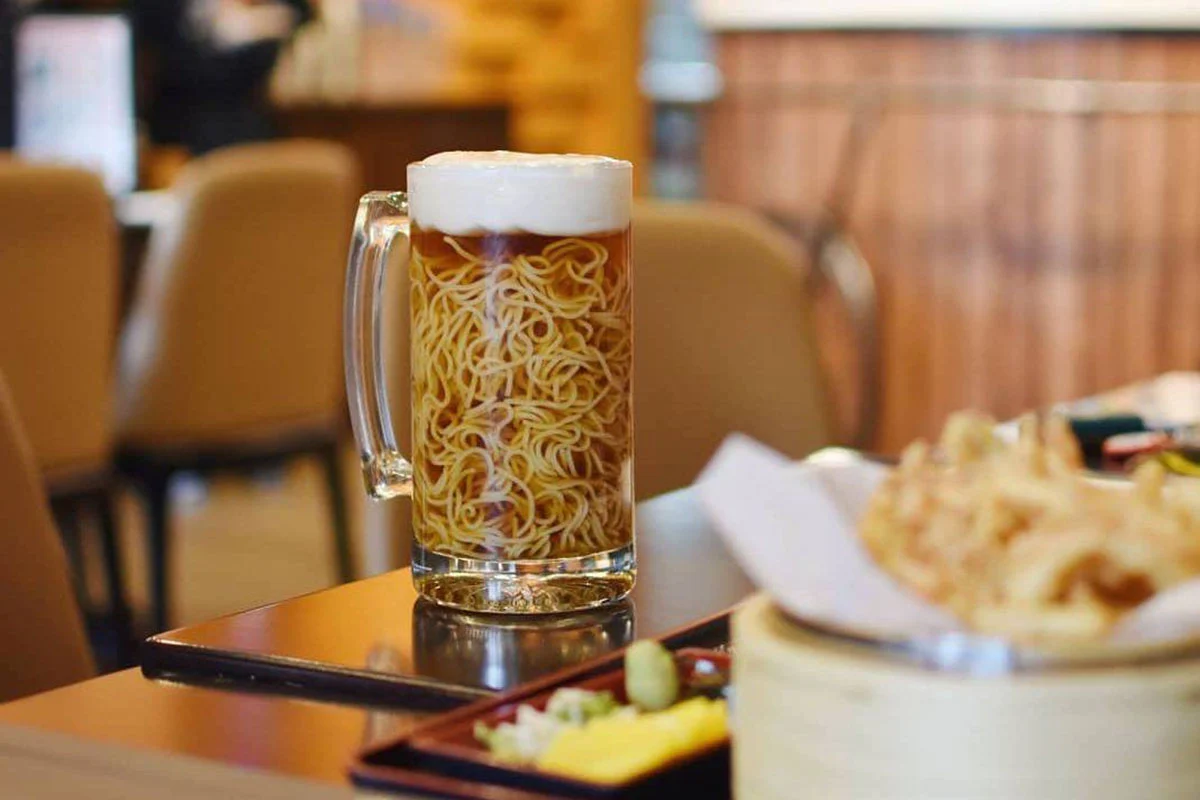 Hay un lugar en Canadá que sirve “beer ramen”