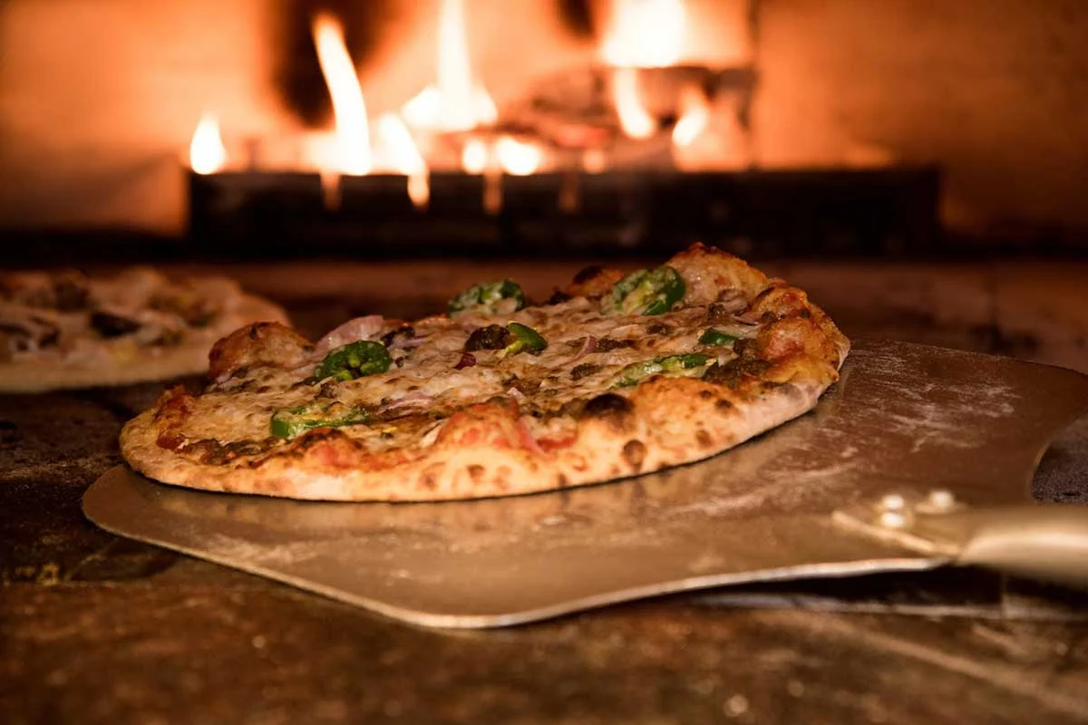 Este joven es el mejor pizzero de México