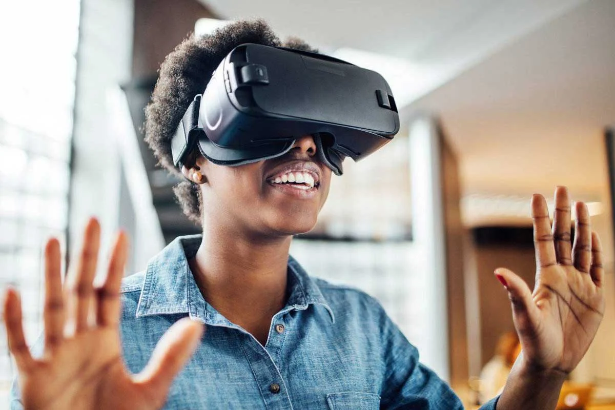 ¿Puede la realidad virtual hacer que la comida sepa mejor? ¿Puede la realidad virtual hacer que la comida sepa mejor?
