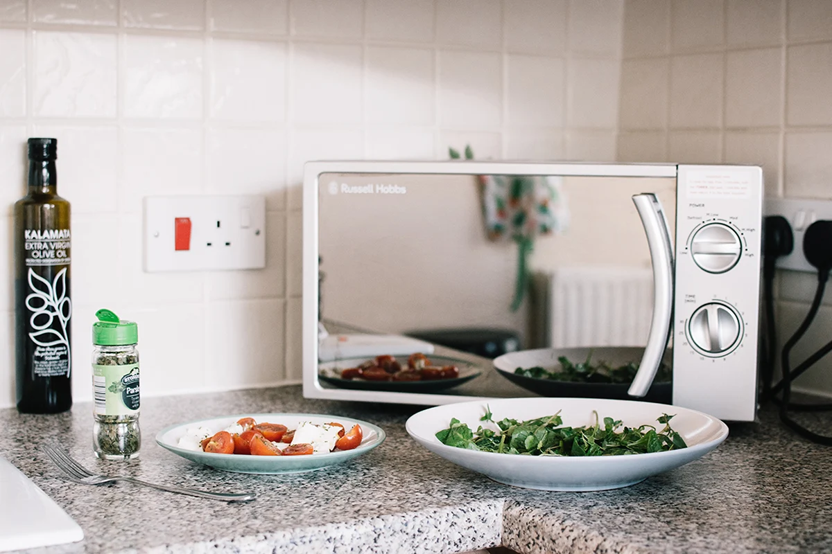 ¿El microondas afecta tu comida?