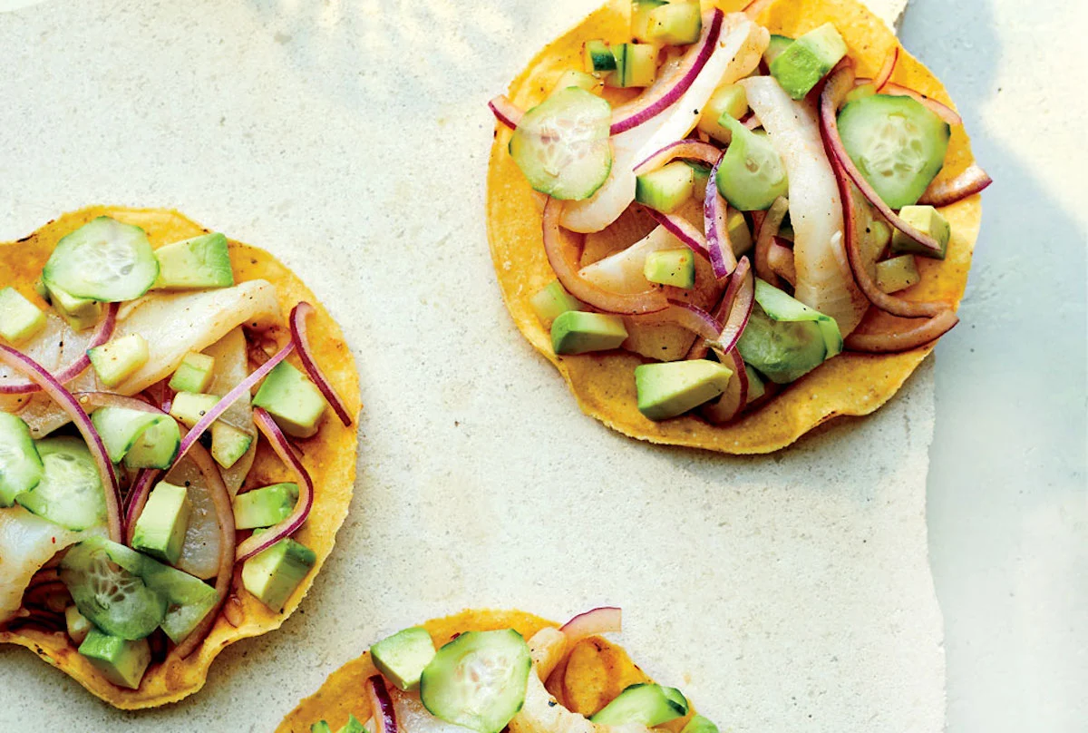 Receta: Tostadas de ceviche de callo de lobina