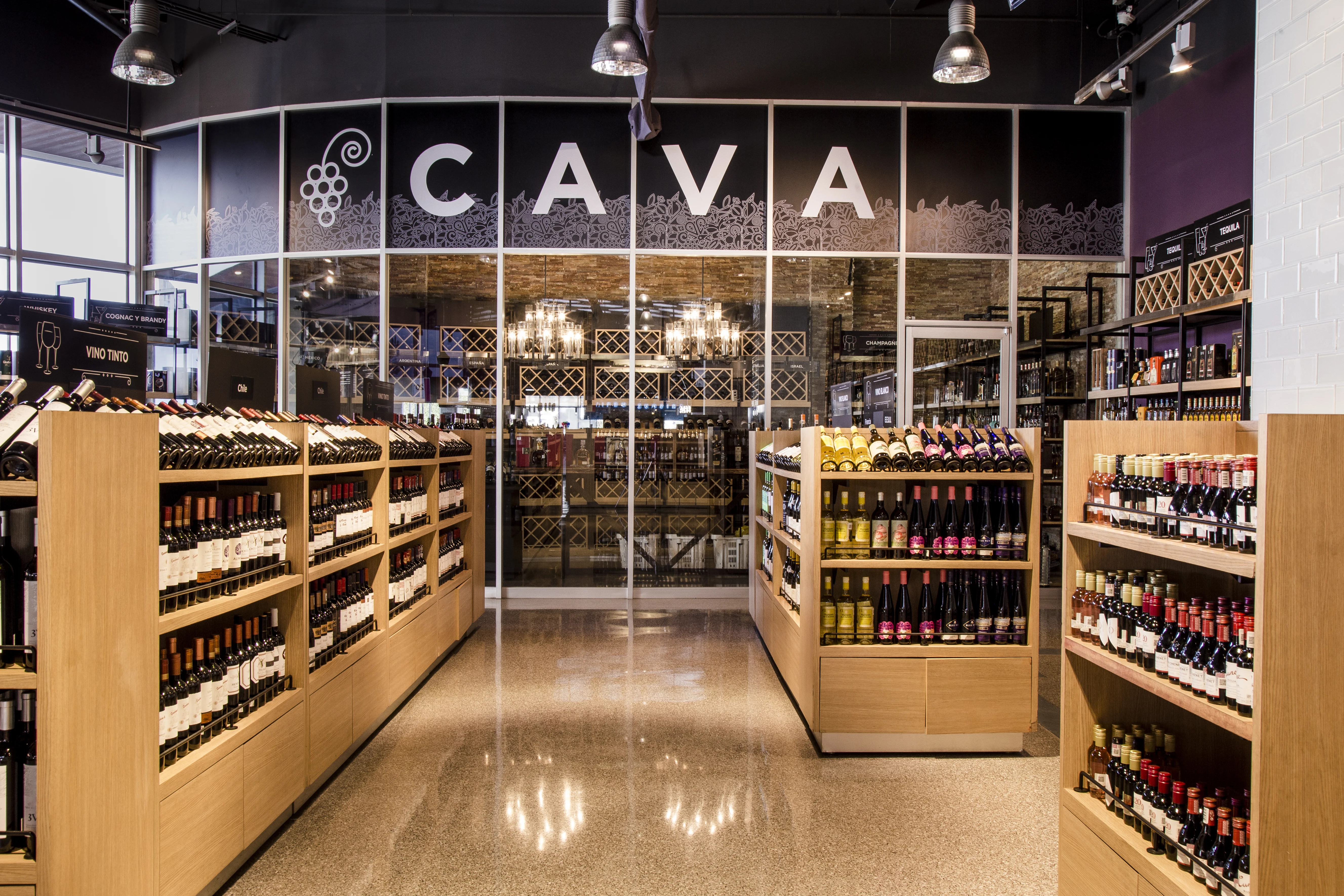 Vinos del mundo y platillos gourmet a precio accesible