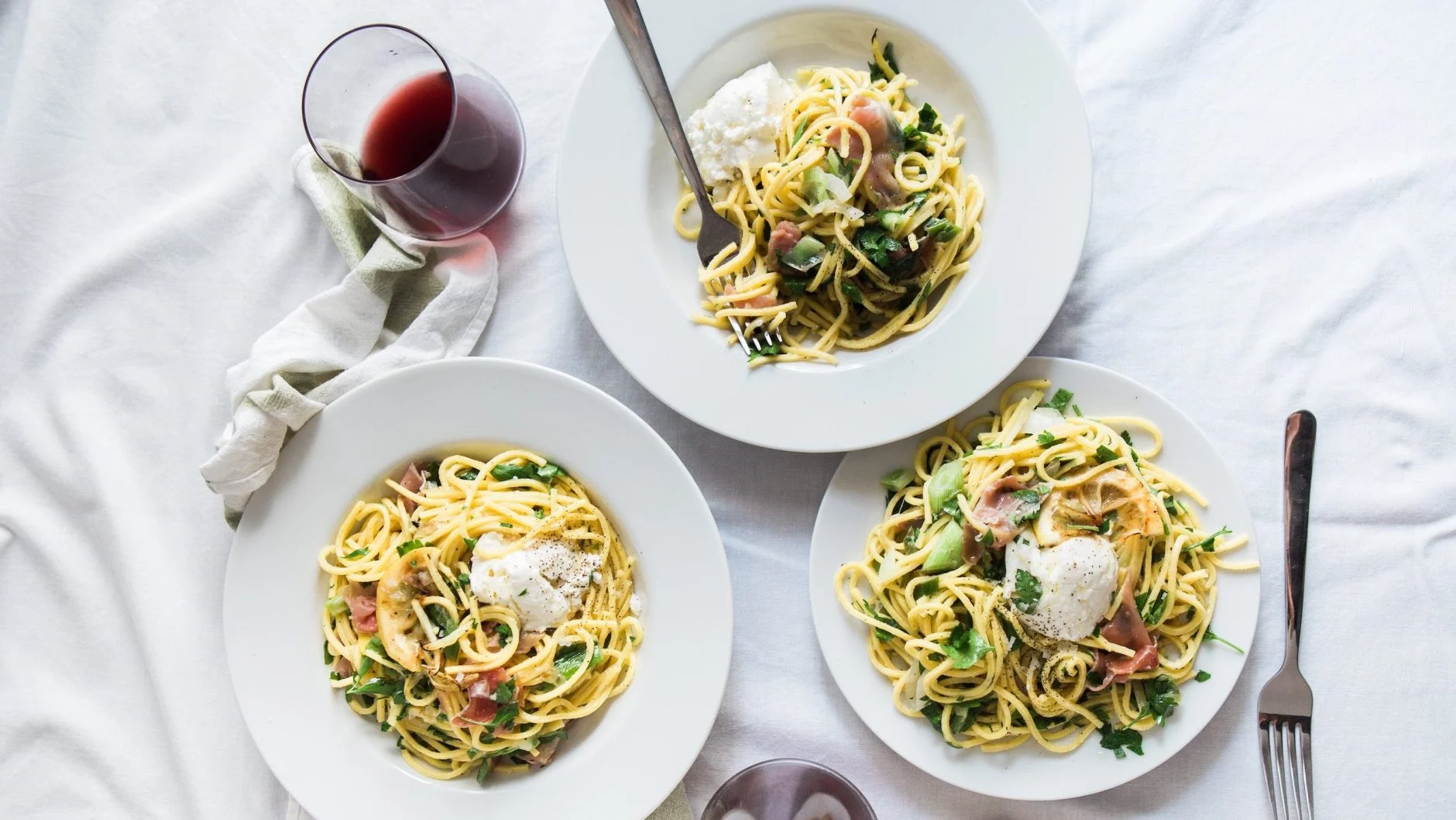 Lugares que cocinan la cena navideña por ti