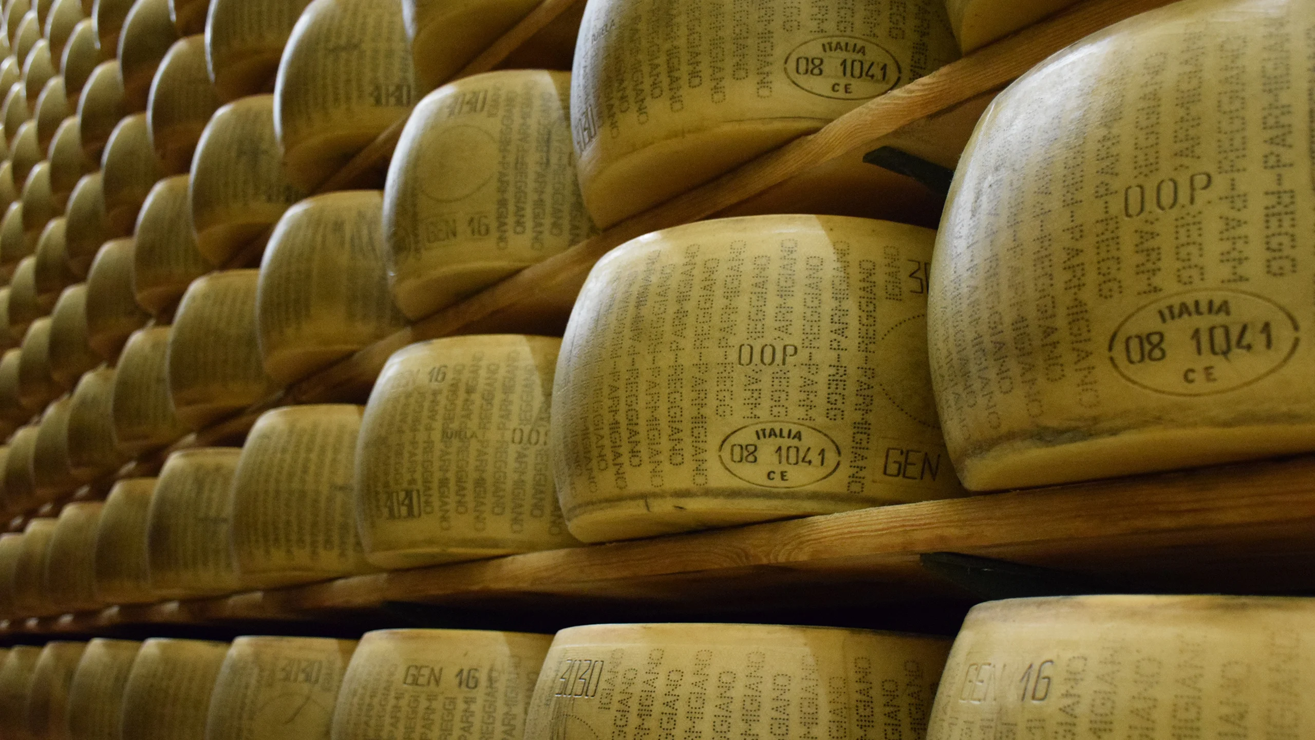 Esta es la razón por la que el queso parmesano es tan caro
