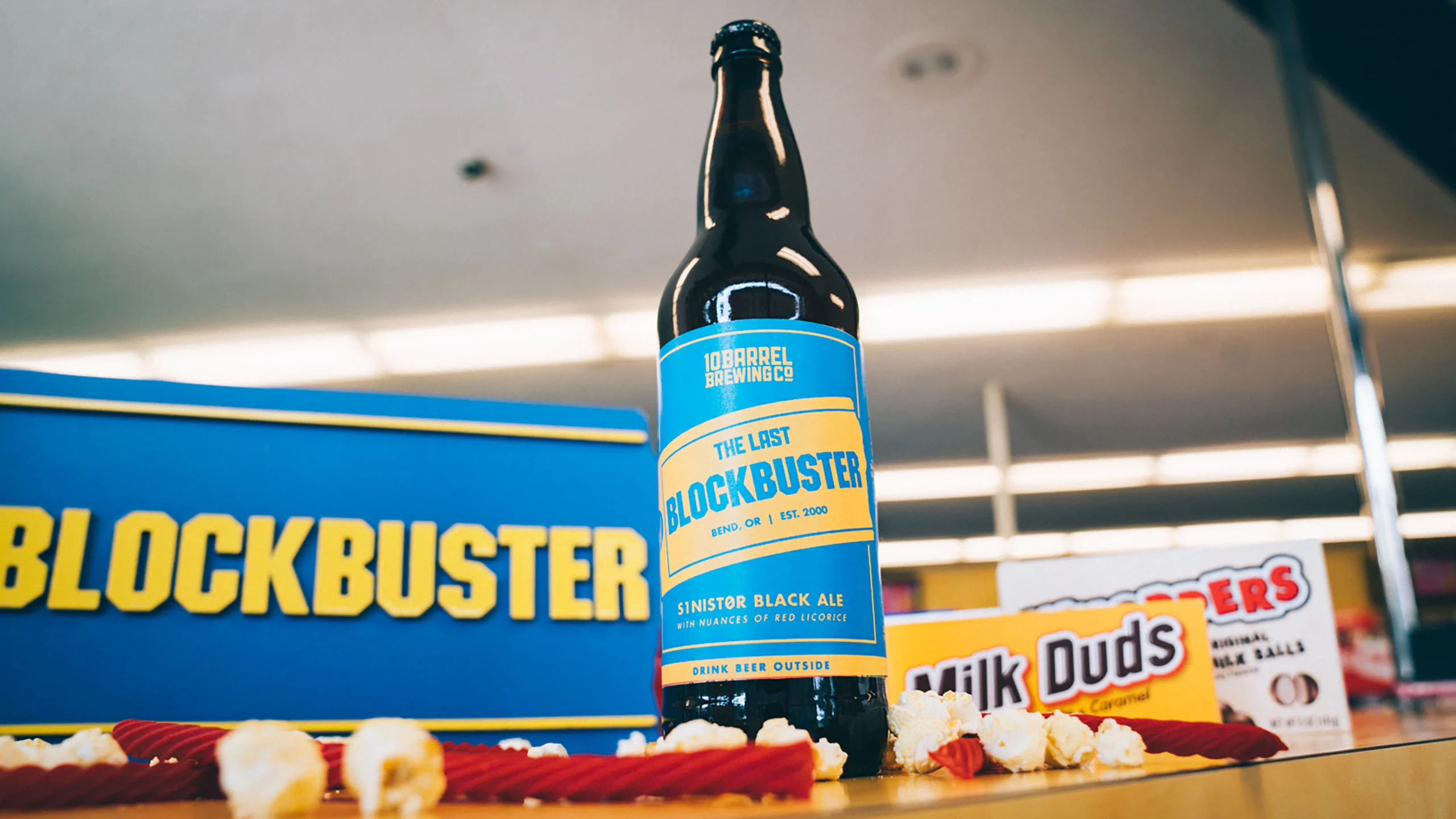 La cerveza que rinde homenaje a las tiendas Blockbuster