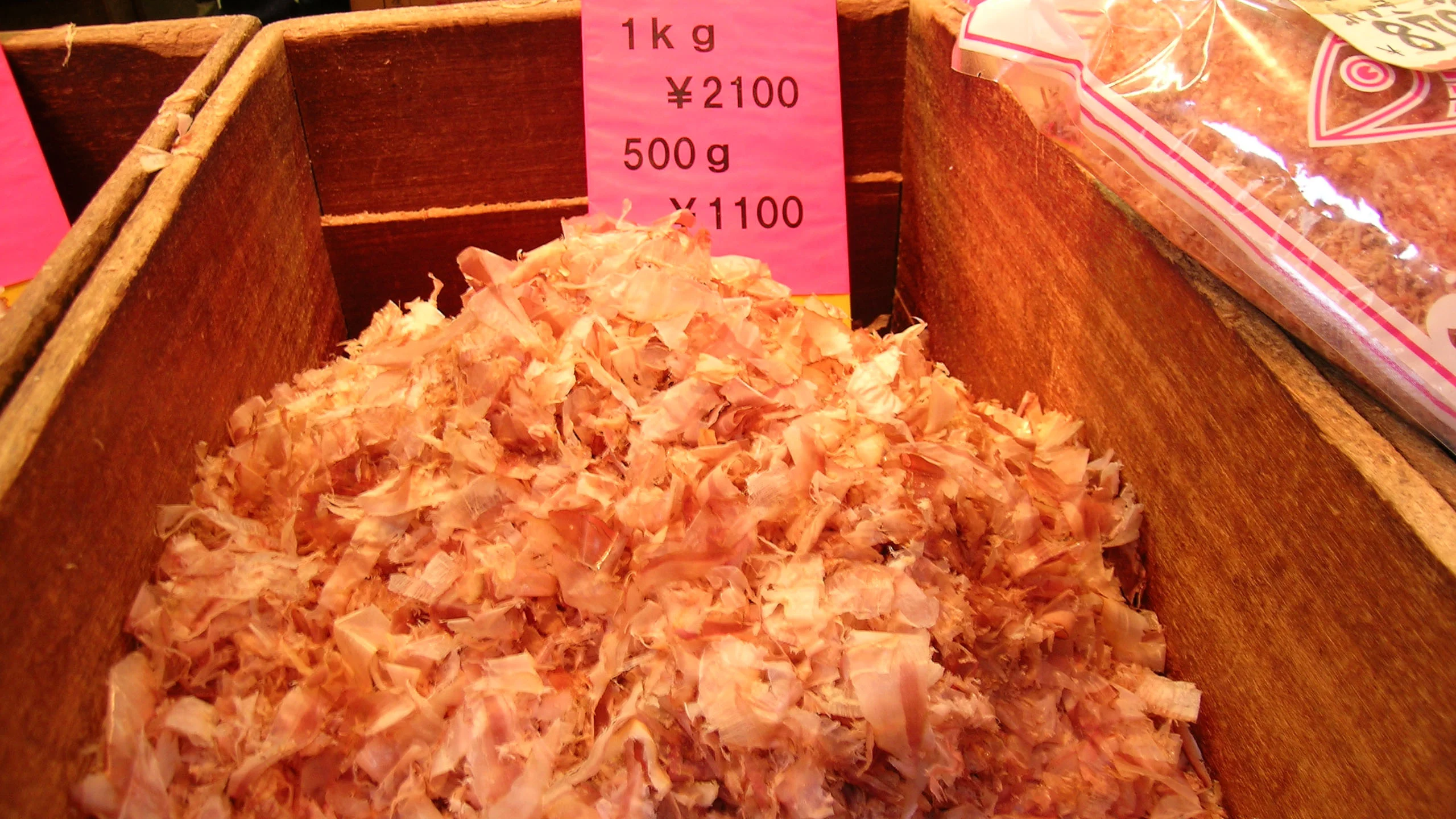 ¿Qué es el dashi y por qué es importante en la cocina japonesa?