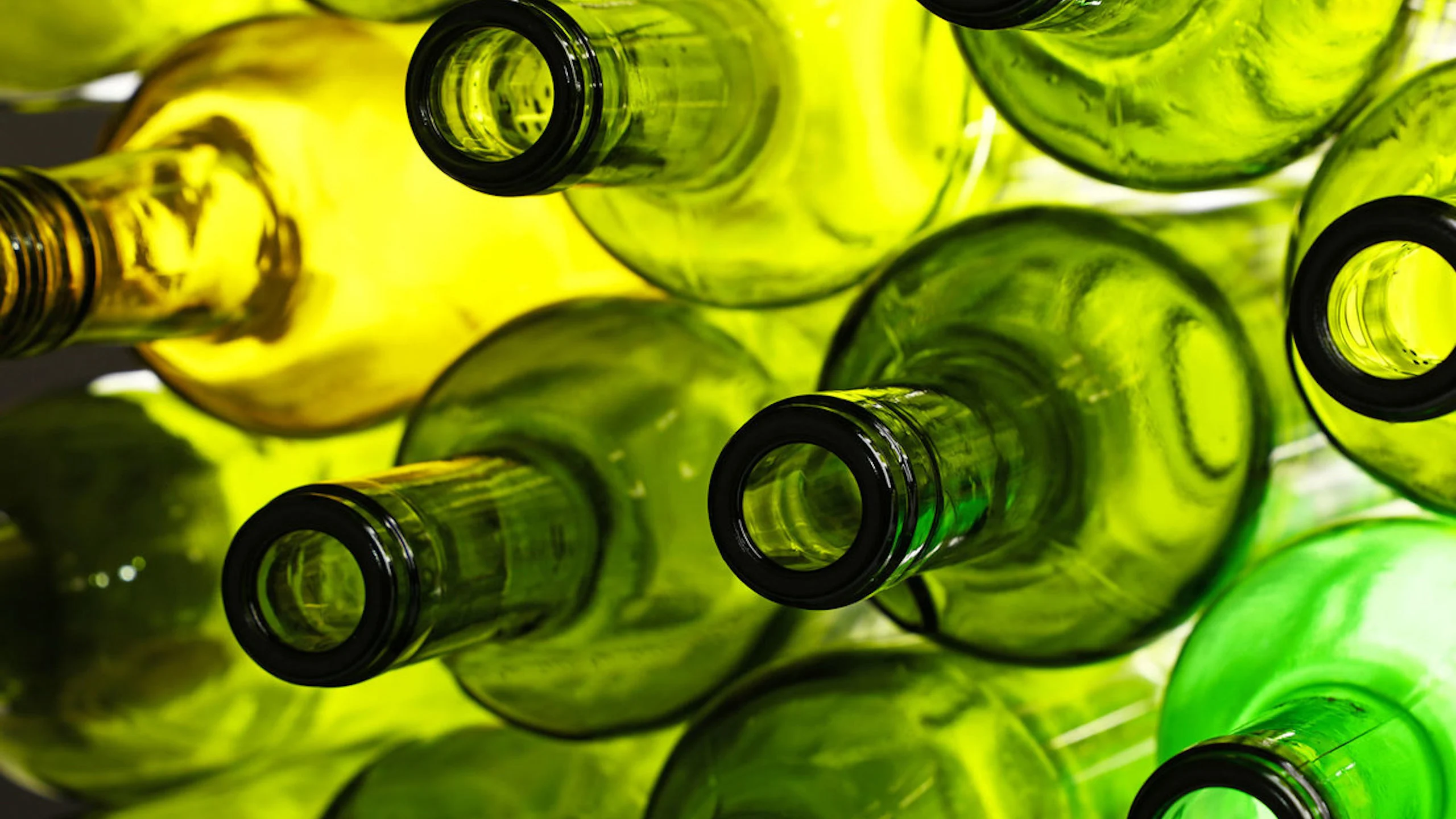 Alta demanda de vidrio deja a Alemania sin botellas de vino