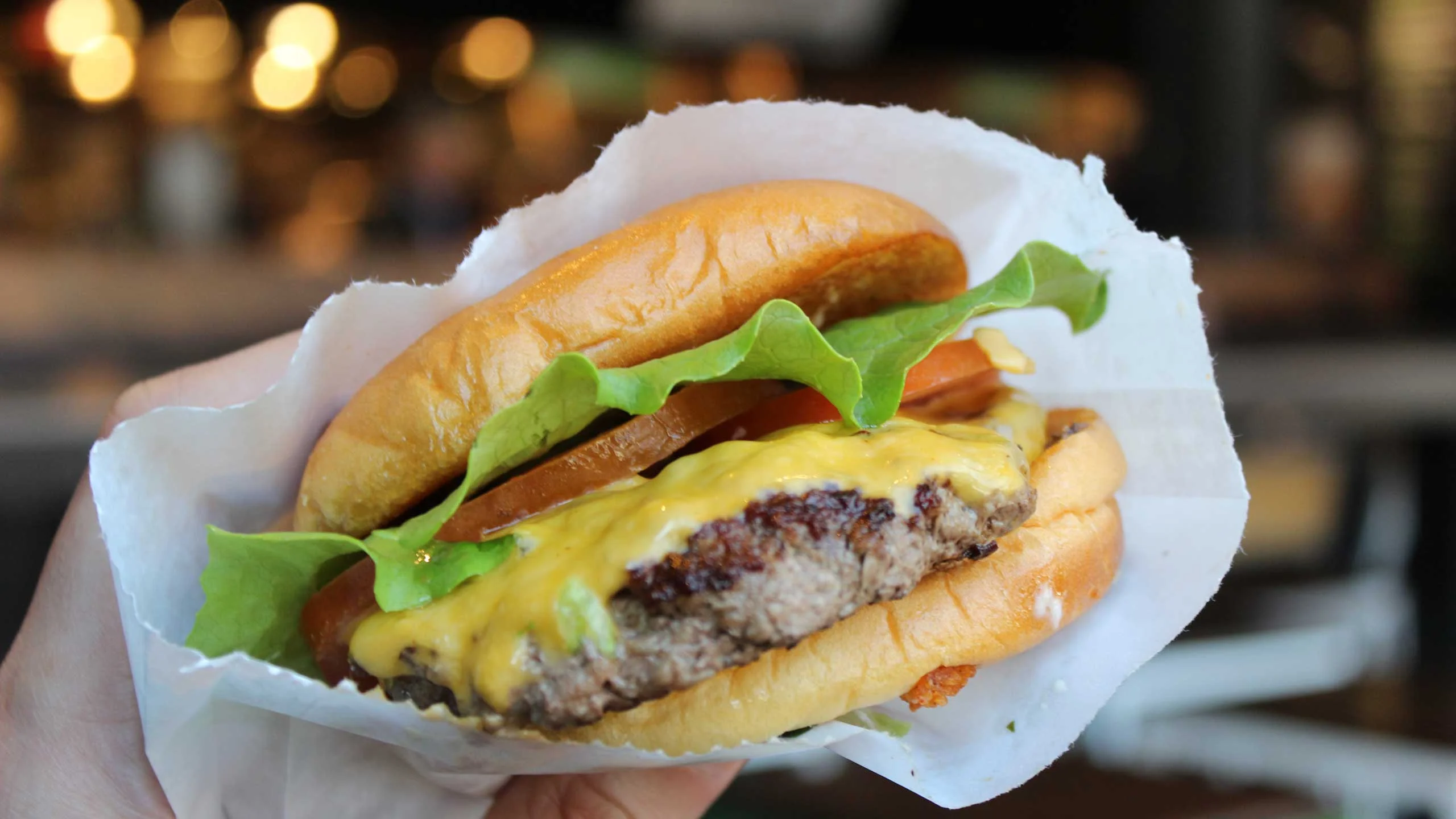 Hay un menú secreto de GOT en Shake Shack que tienes que ordenar en Valyrian