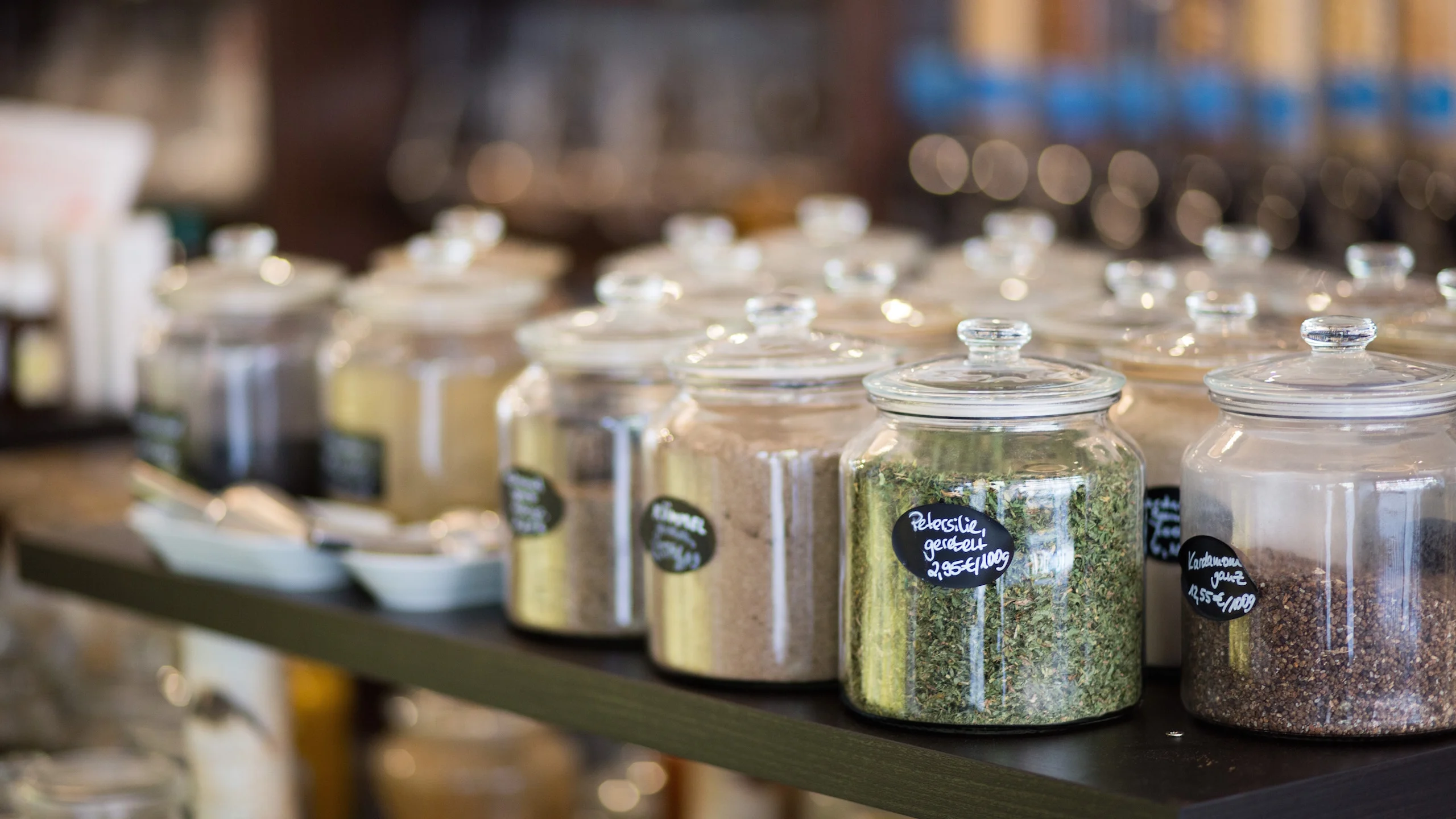 Tiendas a granel para llenar tu despensa sin generar basura