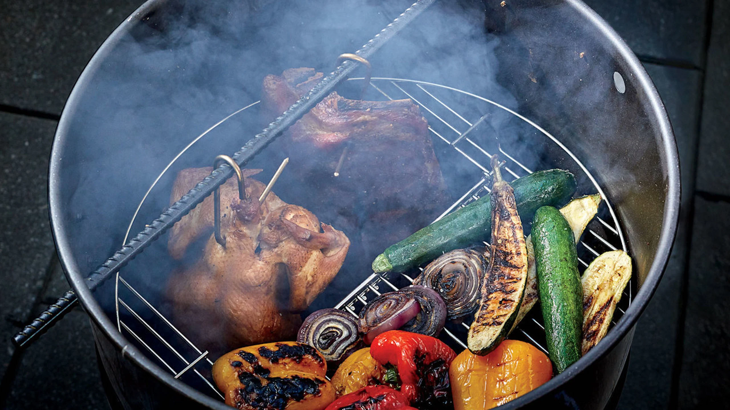 ¿Hace daño comer alimentos ahumados o a la parrilla?