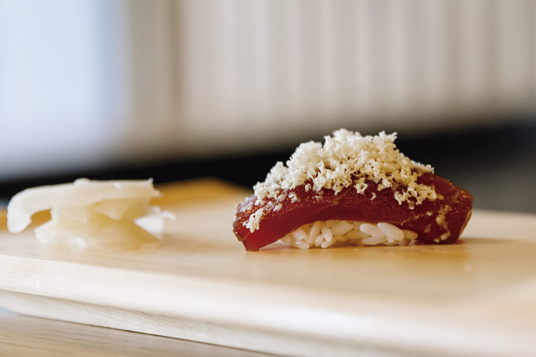 nigiri tuna
