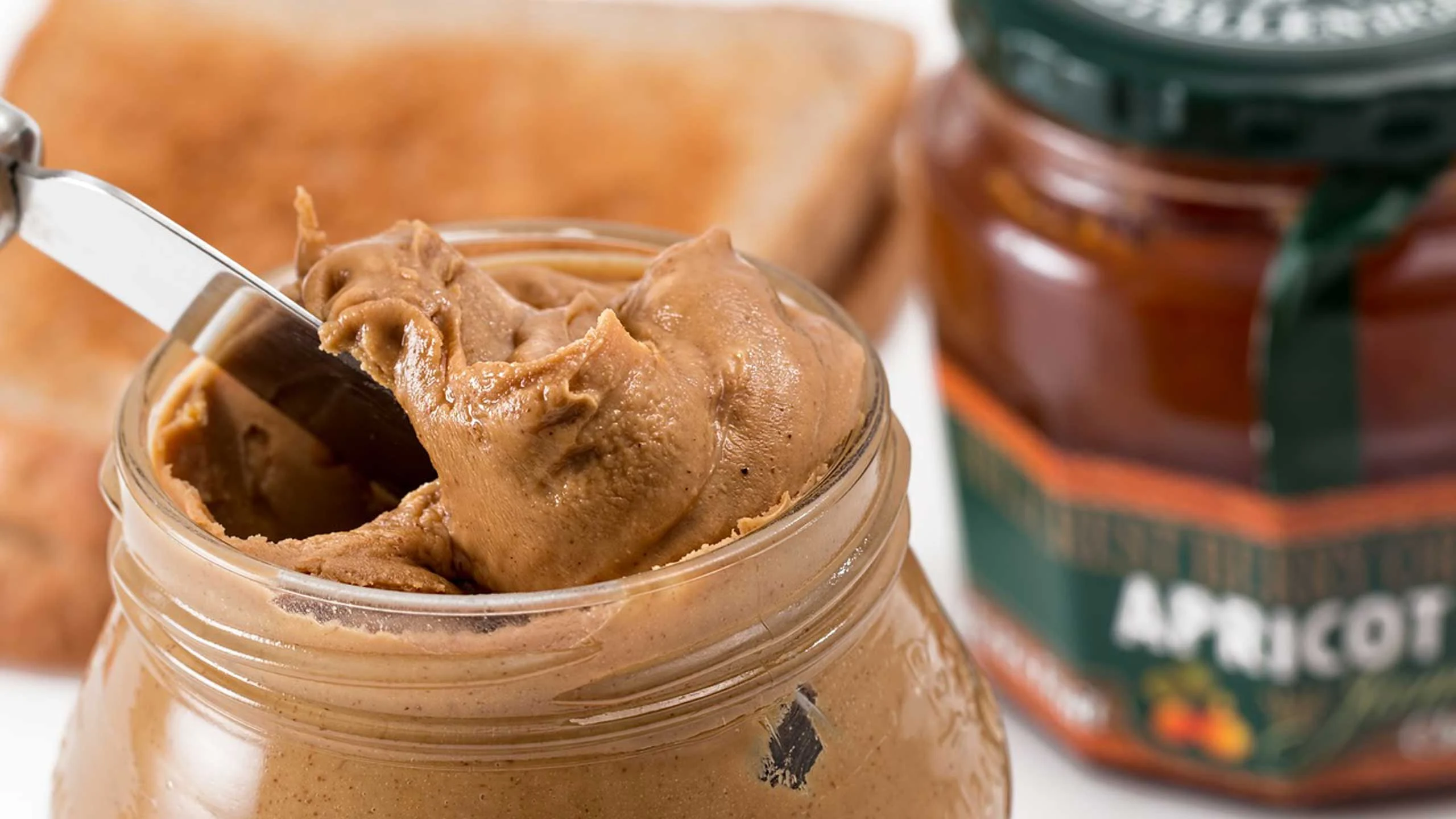 ¿La crema de cacahuate se puede convertir en diamantes?