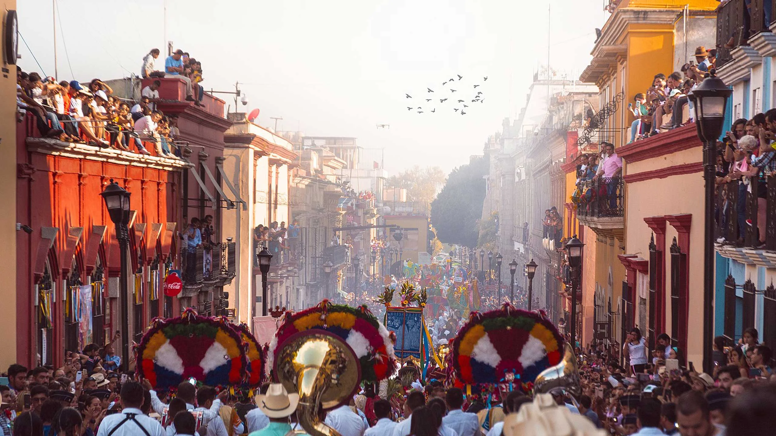 ¿Qué es la Guelaguetza y cuál es su origen? - Food & Wine en Español