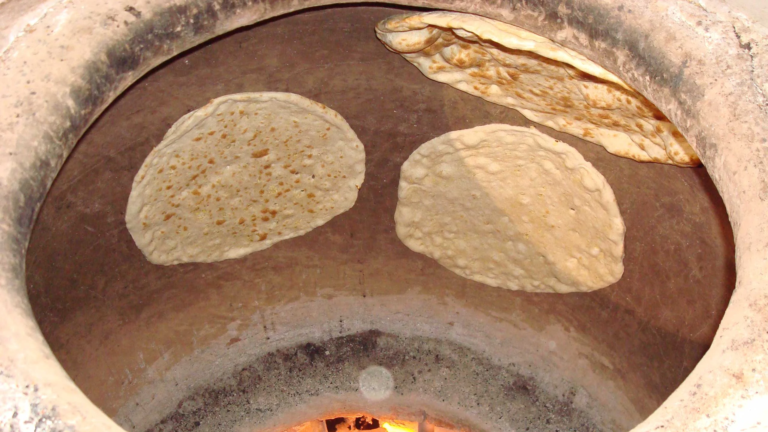 Conoce los hornos de tierra en el mundo