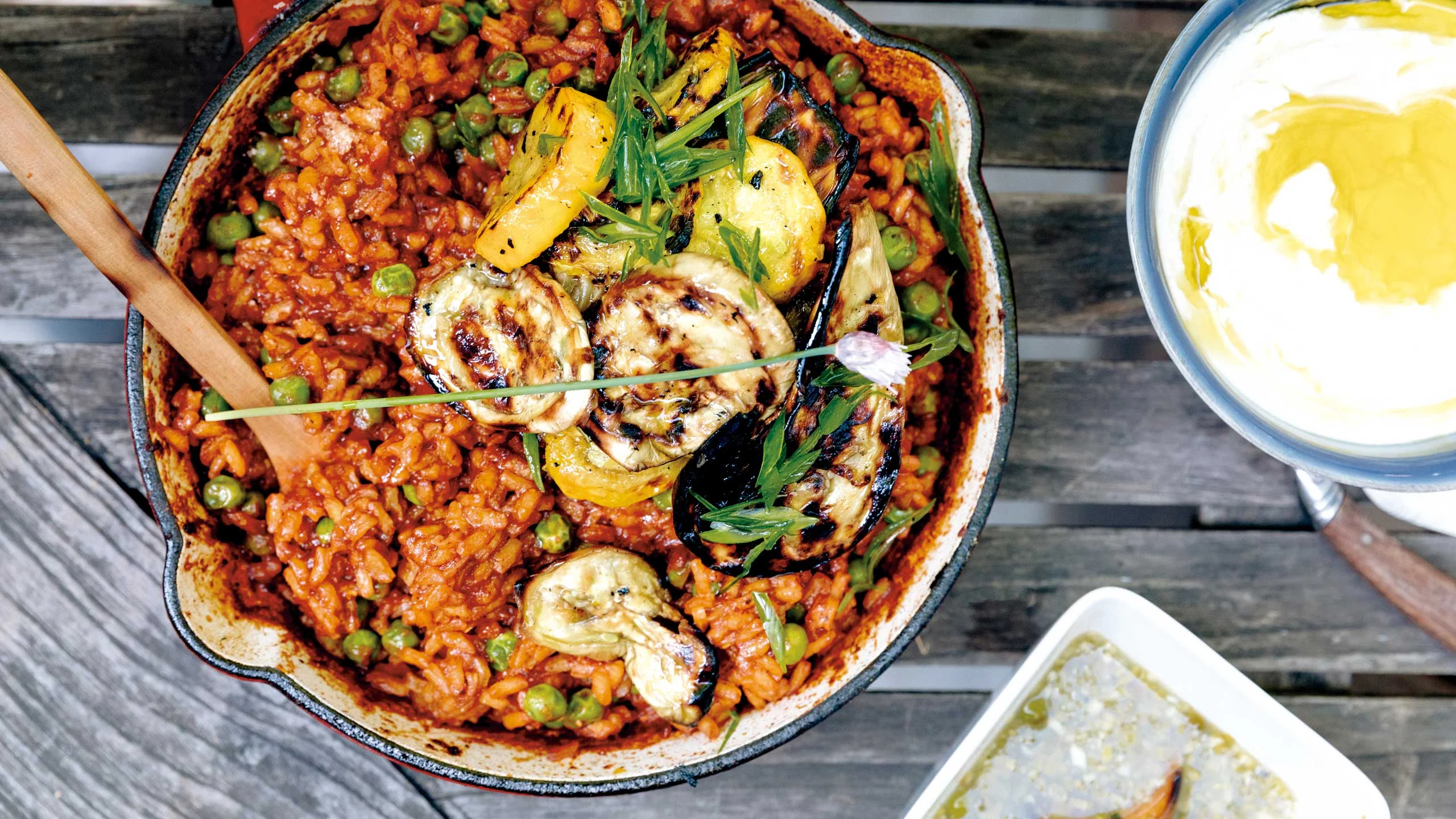 Arroz con vegetales y aliño de piquín