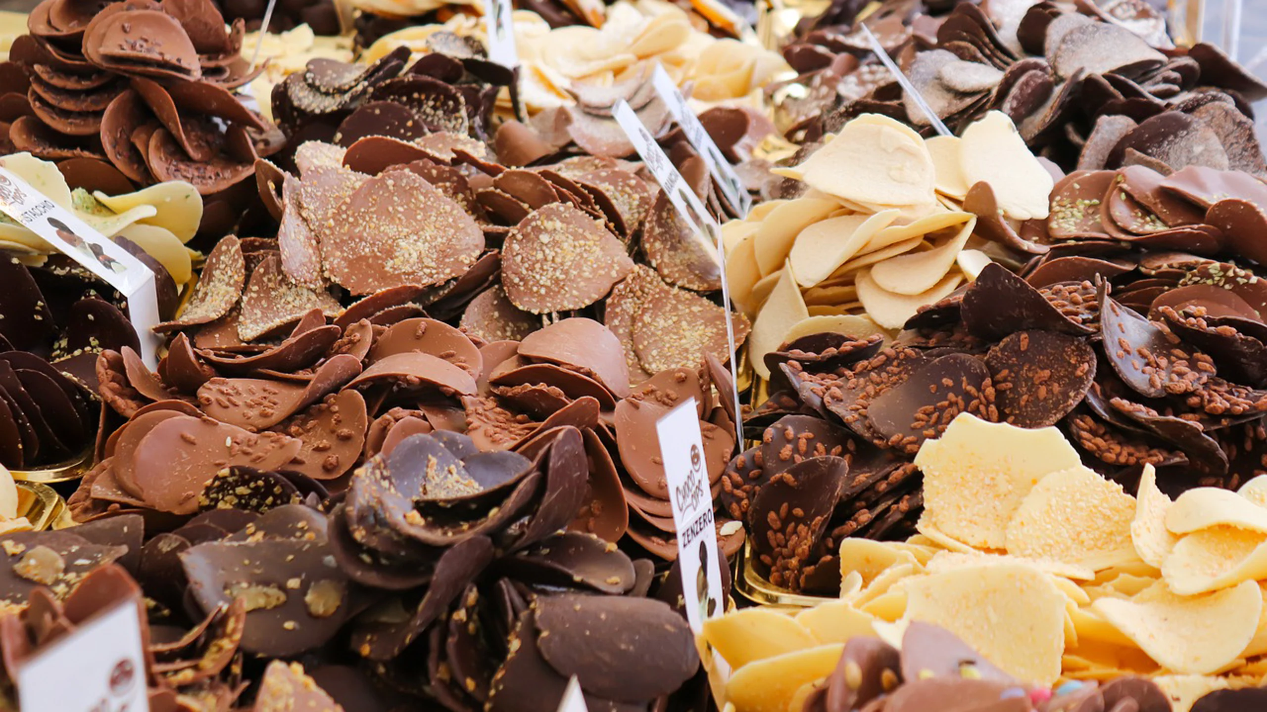 Oscuro, de leche y blanco, conoce la diferencia entre cada tipo de chocolate
