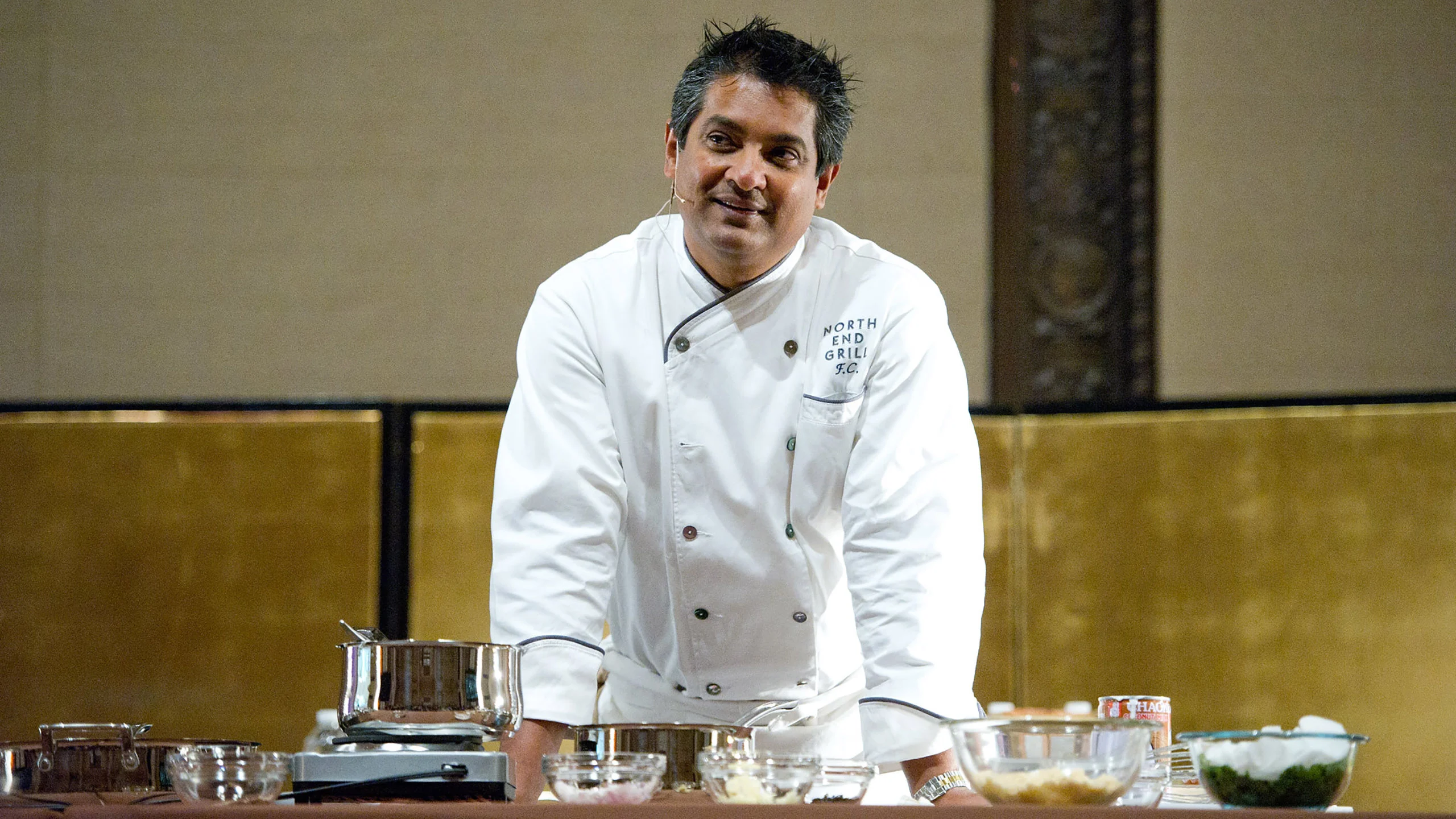 Muere el chef Floyd Cardoz a causa del coronavirus