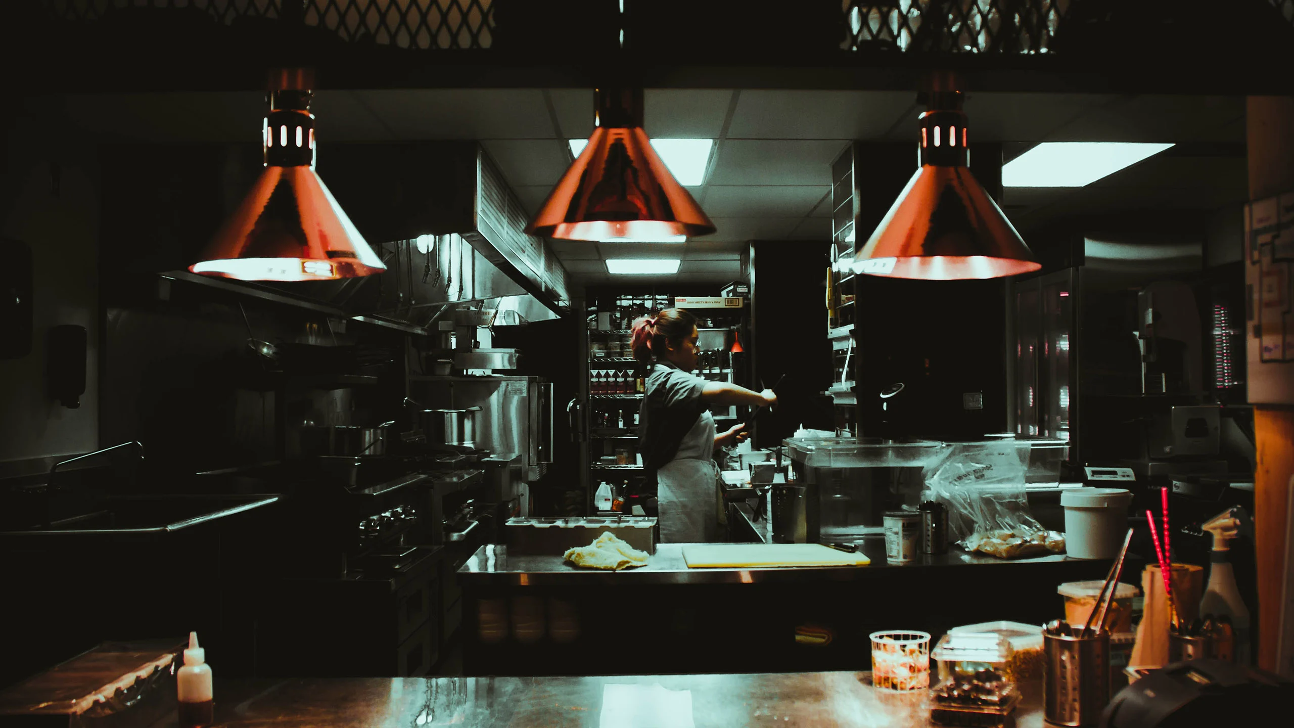 Cocinas fantasma: el negocio detrás de tu comida a domicilio