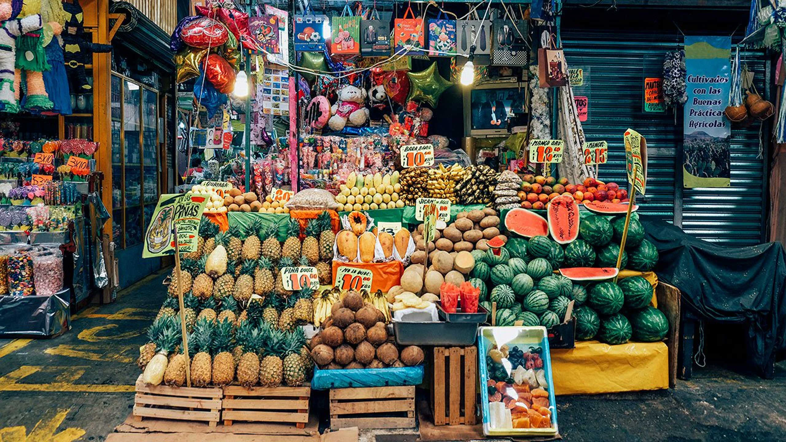 Tienditas de la esquina, la opción más segura para abastecerse