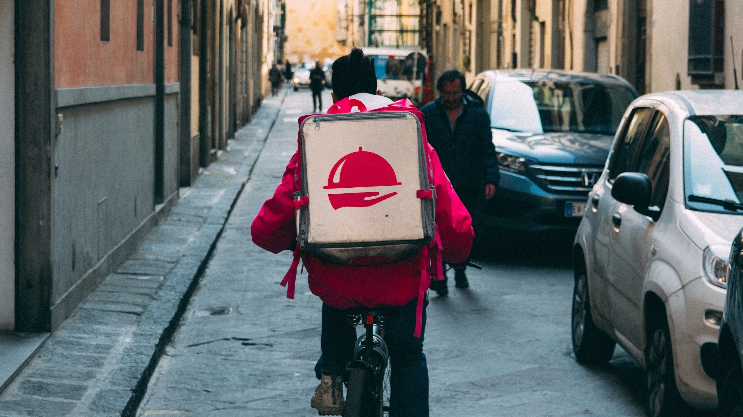 Restaurantes con delivery para consentirte durante esta cuarentena