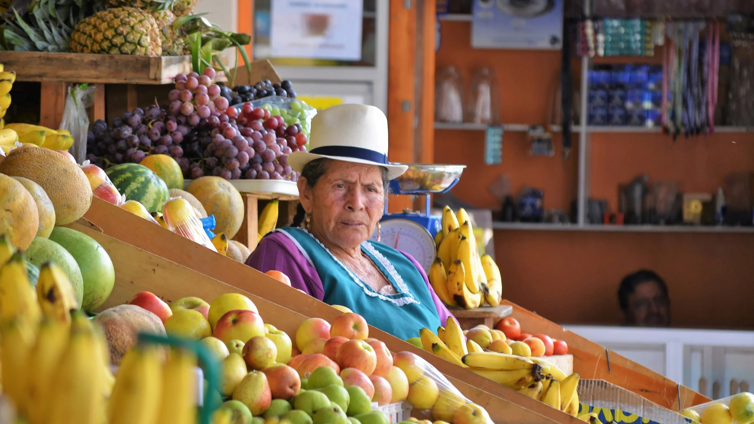 Ya puedes pedir alimentos del Mercado de San Juan a domicilio
