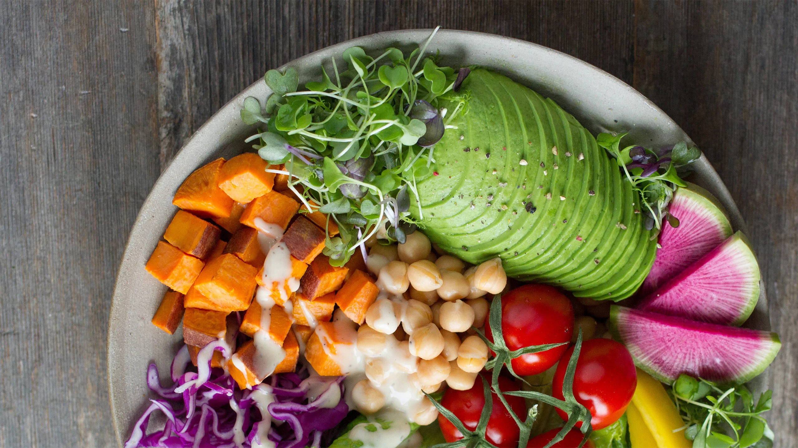 Consejos de una una experta en nutrición para comer saludable en casa