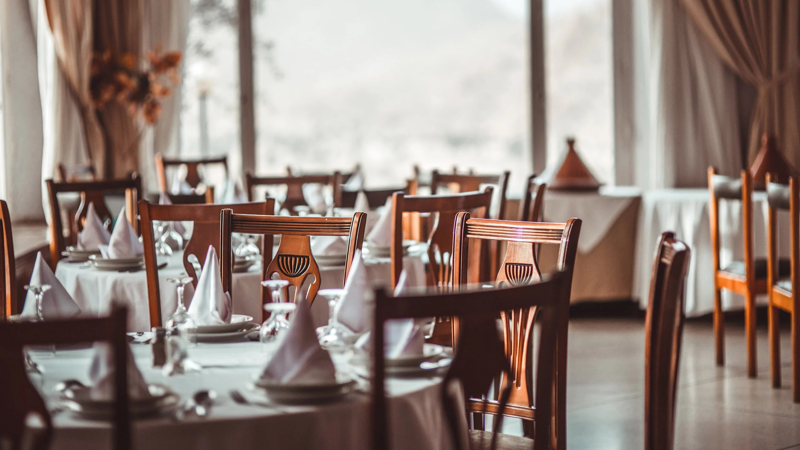 Preparan protocolo sanitario para reapertura de restaurantes