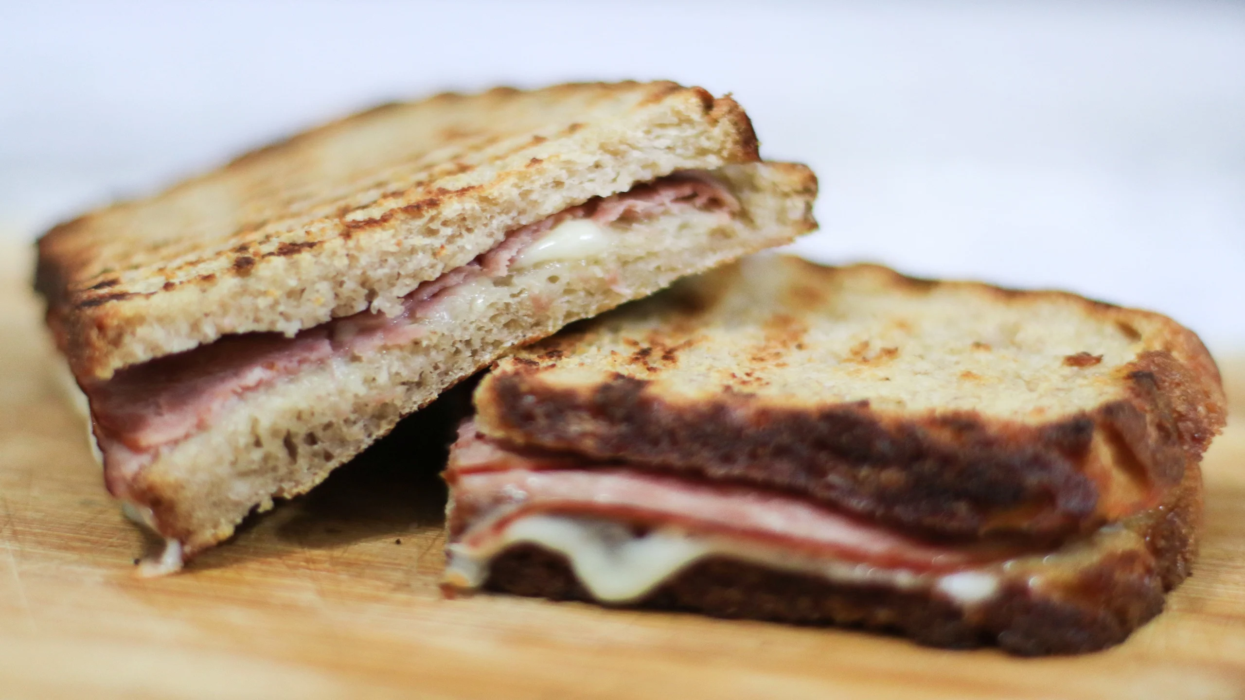 ‘La sandwichiza’: una iniciativa solidaria con mujeres vulnerables ‘La sandwichiza’: una iniciativa solidaria con mujeres vulnerables