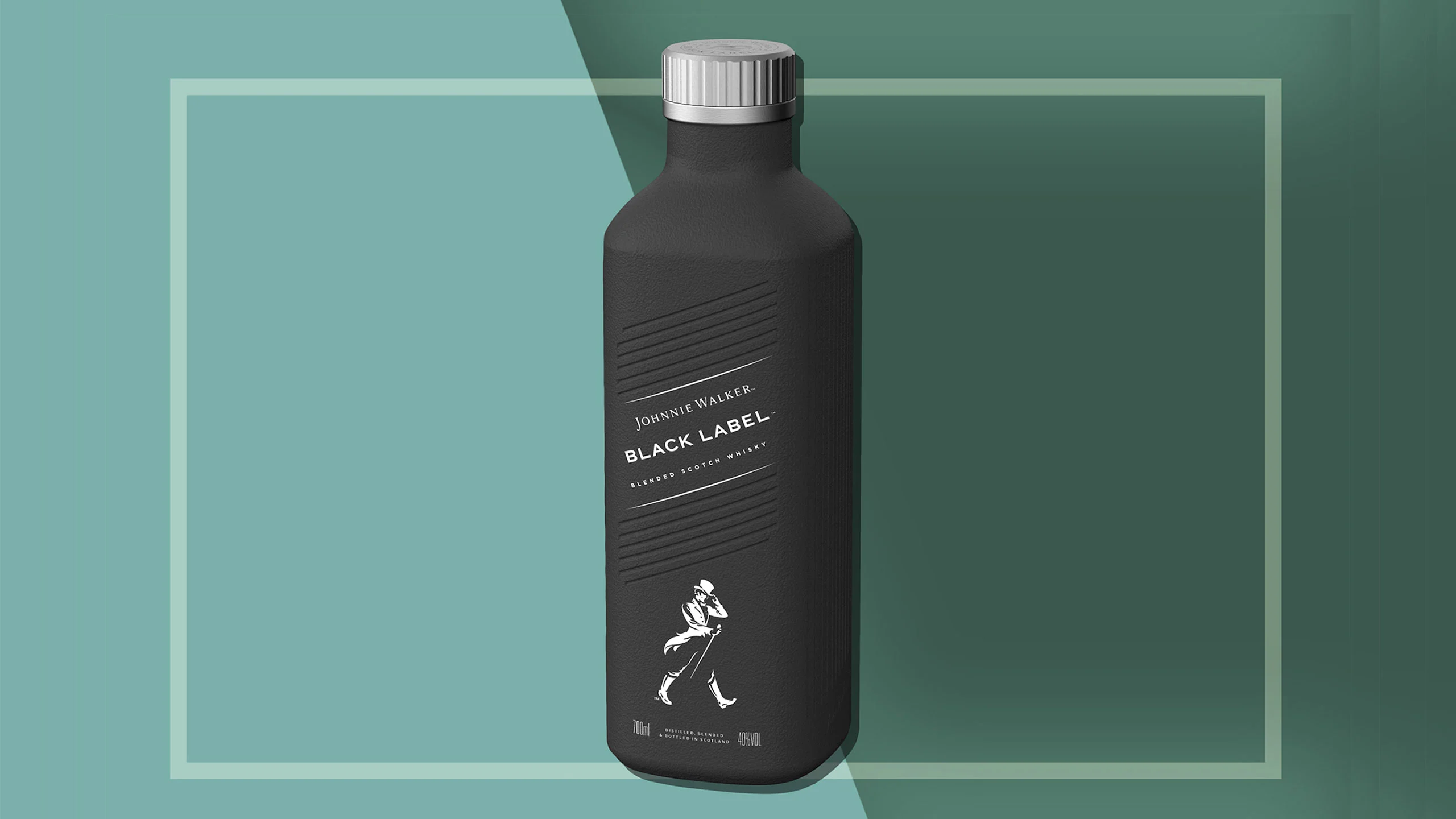Venderán Johnnie Walker en botellas hechas de papel para inicios de 2021