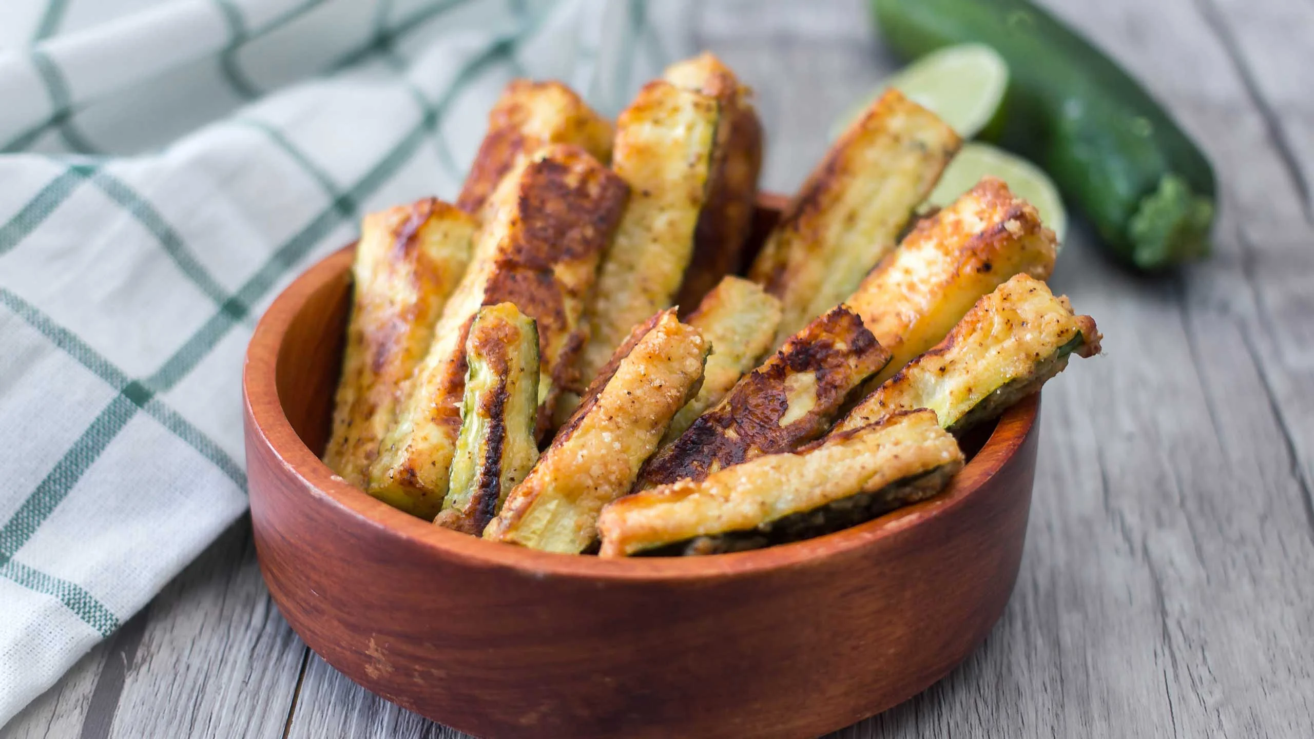 Zucchini fries con amaranto: una versión más saludable de las papas fritas Zucchini fries con amaranto: una versión más saludable de las papas fritas