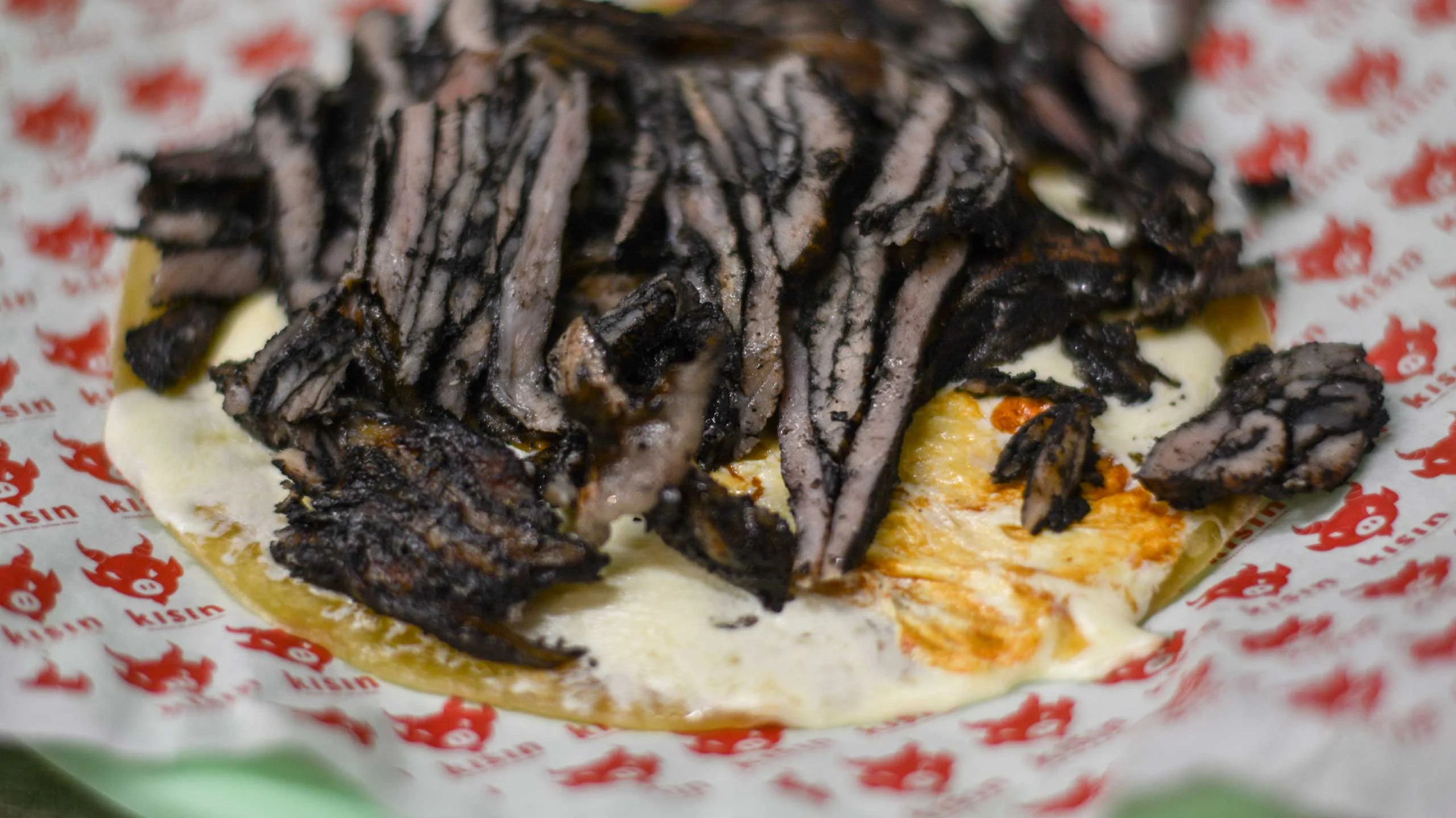 Platicamos con el creador del taco al pastor negro Platicamos con el creador del taco al pastor negro