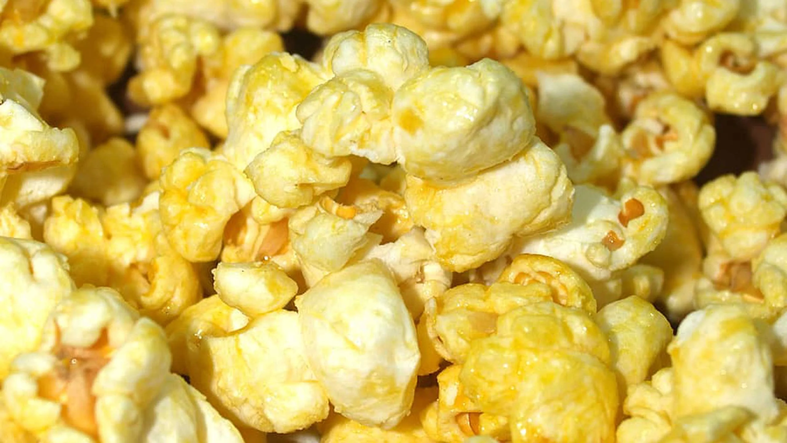 ¿Cómo hacer palomitas perfectas en casa?