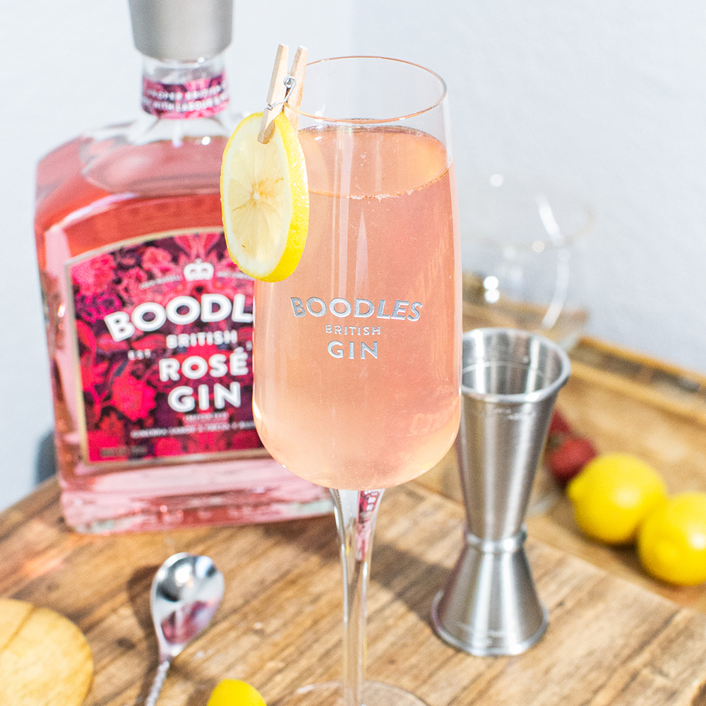 coctel rosa boodles rose gin
