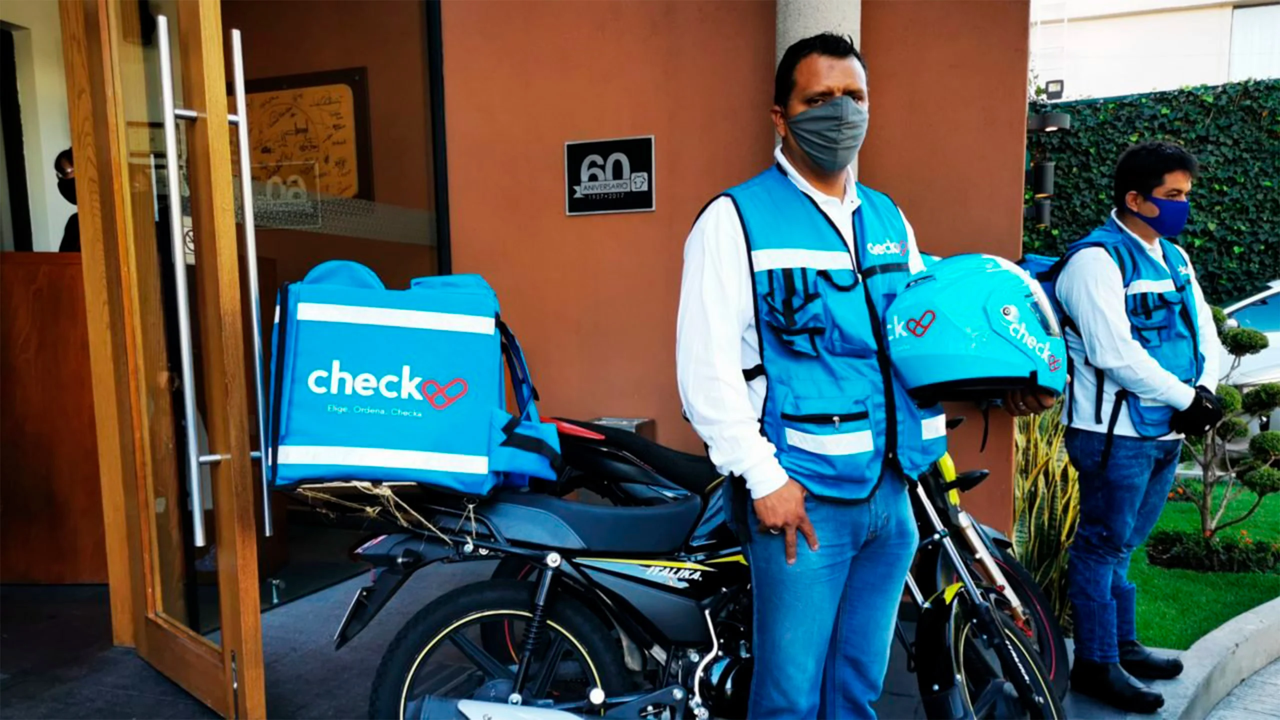 Check competirá con Uber y Rappi hasta en lo laboral