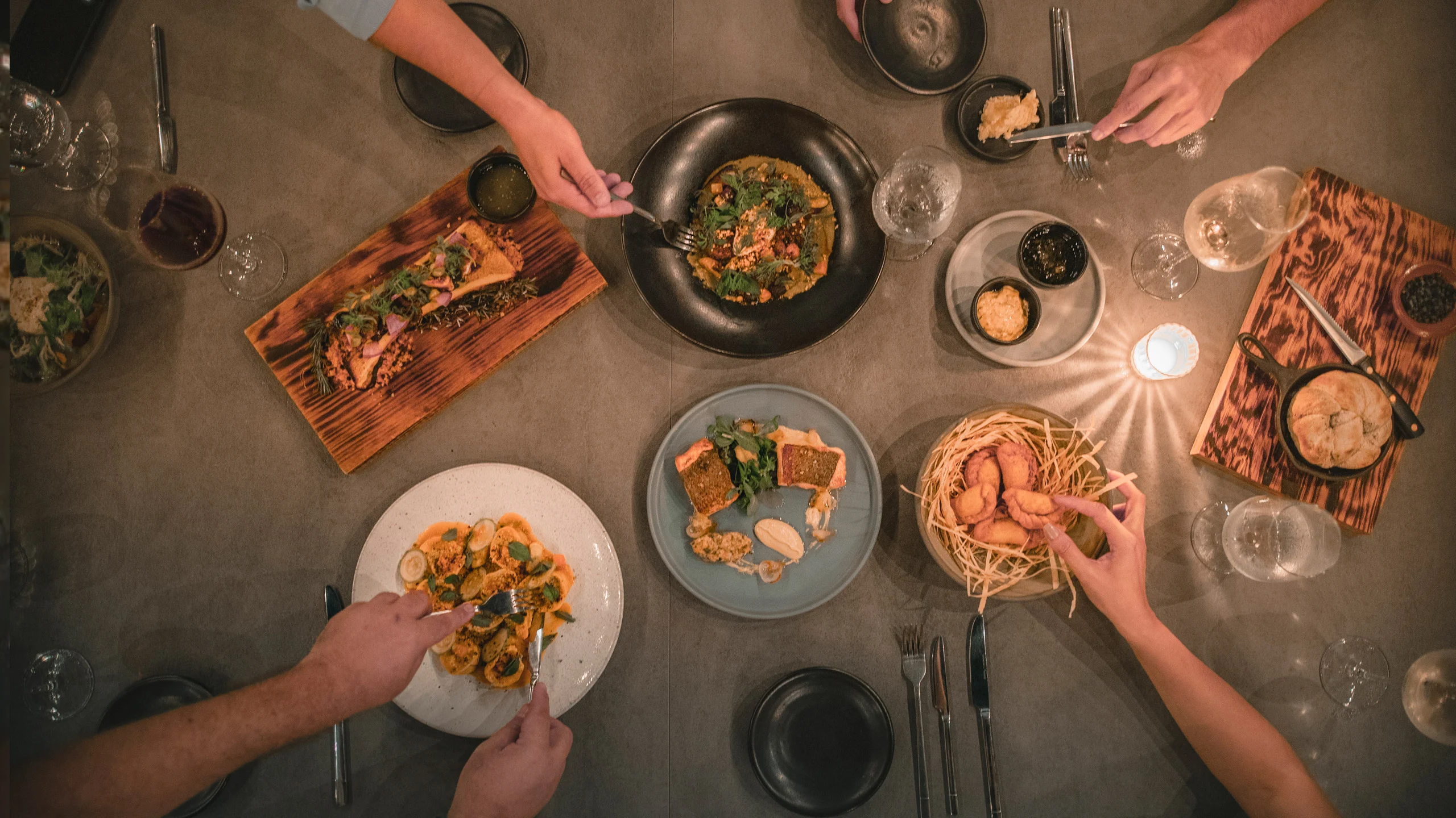 Ceniza y HAO: opciones gastronómicas imperdibles en Zihuatanejo Ceniza y HAO: opciones gastronómicas imperdibles en Zihuatanejo