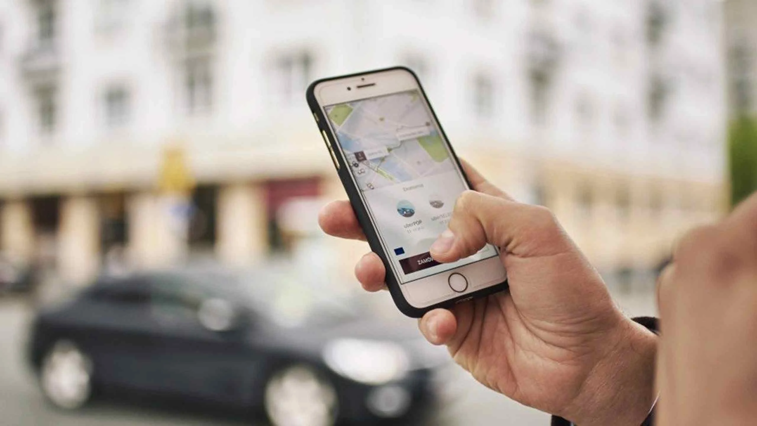Uber pacta compra de Drizly para entrar al envío de alcohol a domicilio