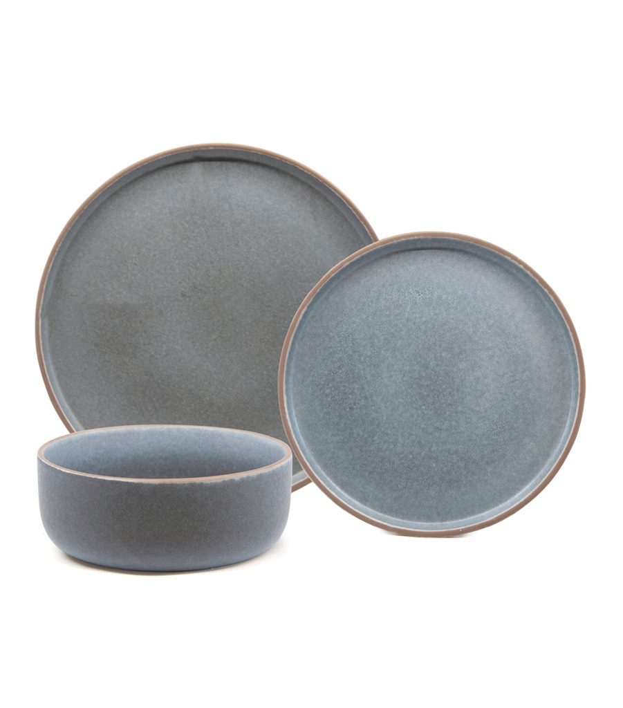 vajilla gris-pantone