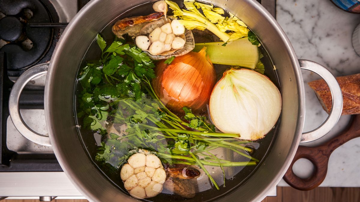 caldo-de-pollo