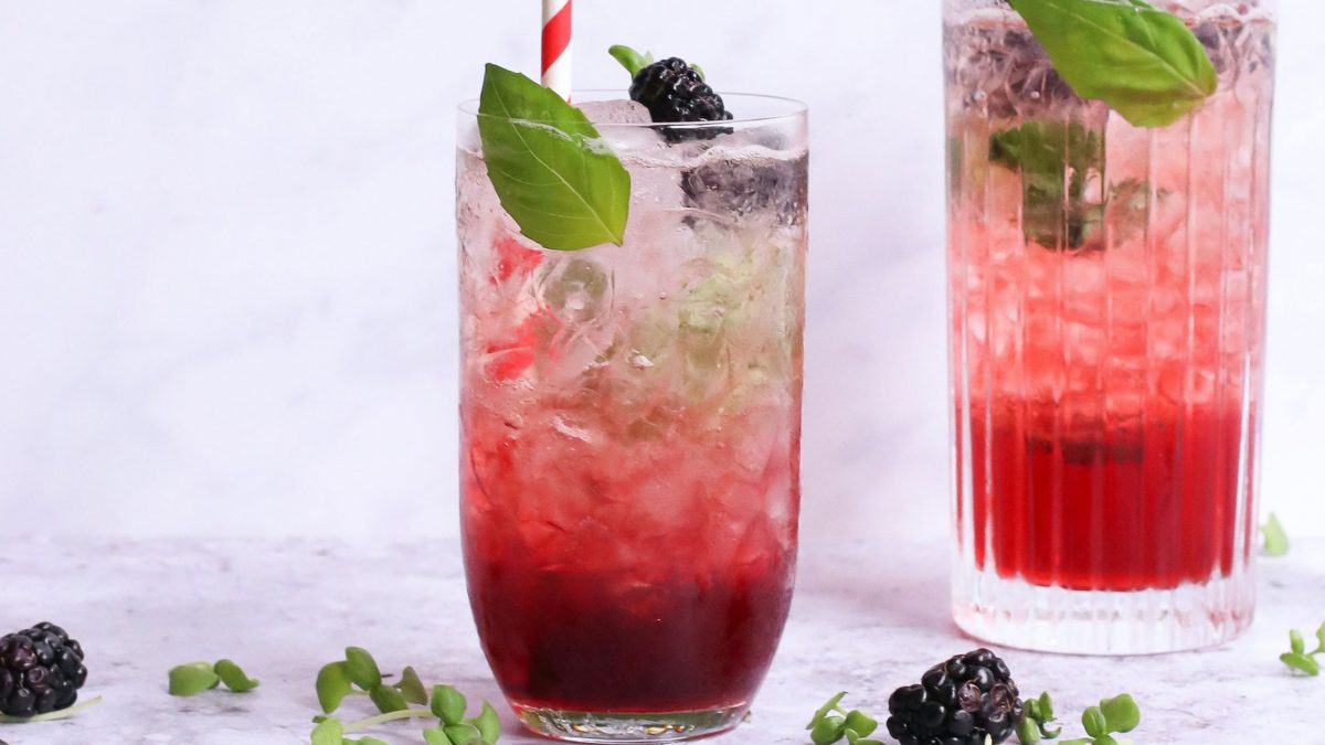 Mezcalina-de-frutos-rojos