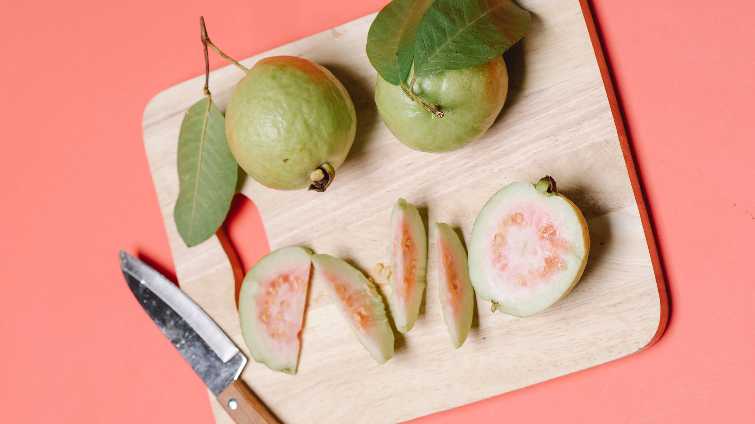 Conoce los beneficios de la guayaba y algunas recetas para aprovecharla Conoce los beneficios de la guayaba y algunas recetas para aprovecharla