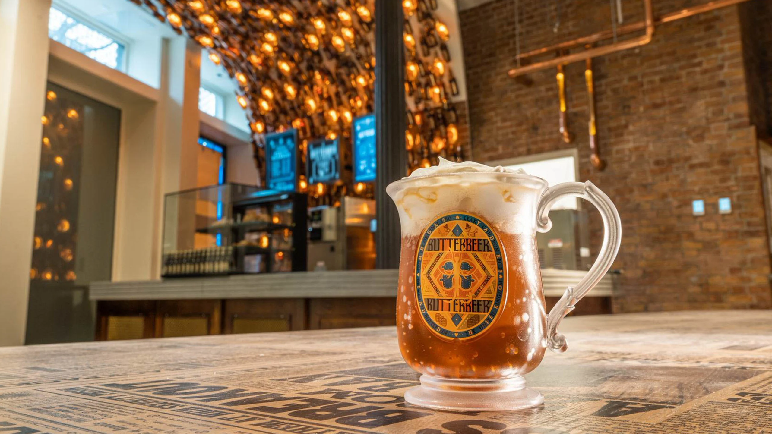 Nueva York tendrá un bar oficial de cerveza de mantequilla de Harry Potter