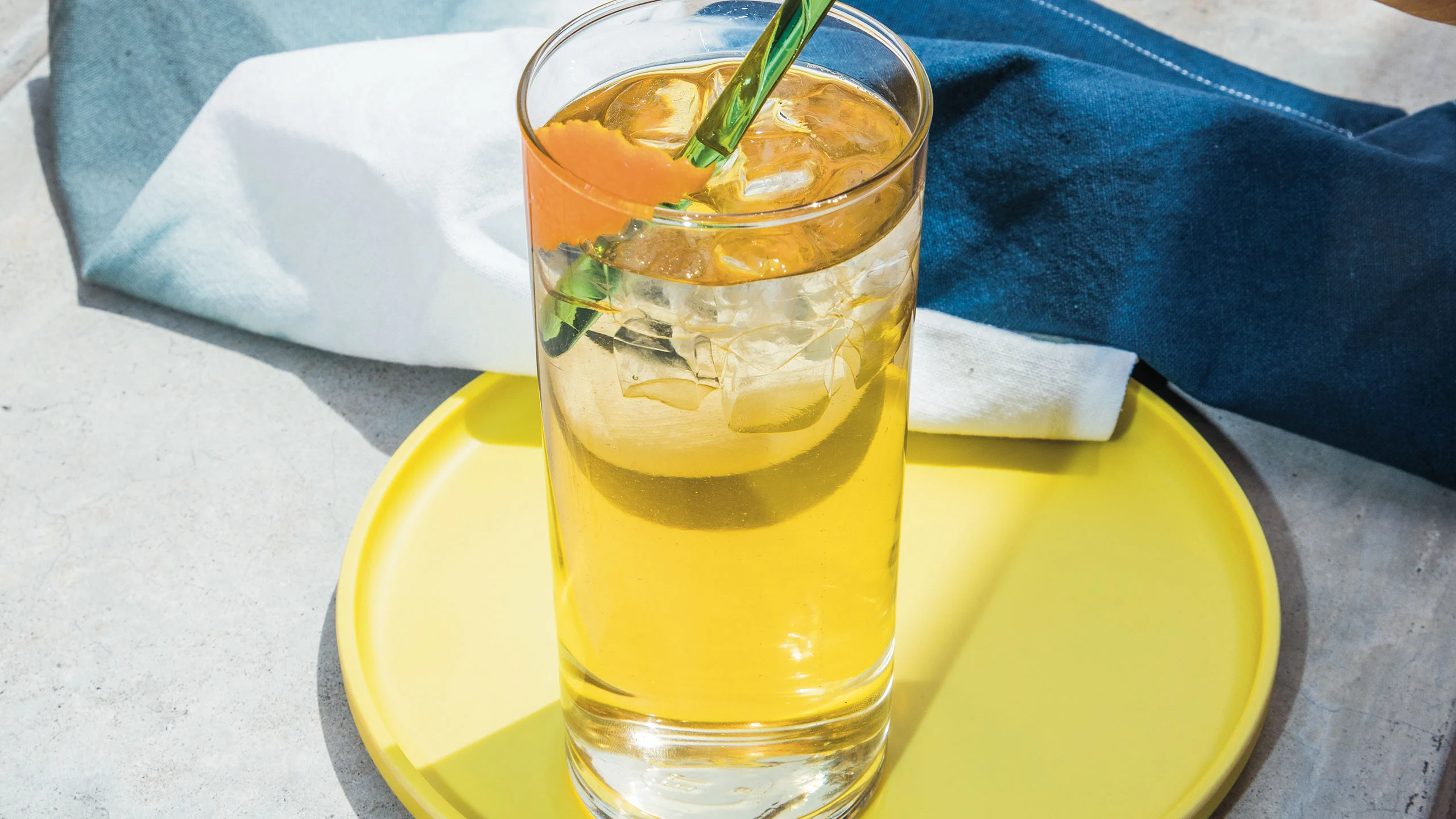 Refréscate con este coctel Bacardí 10
