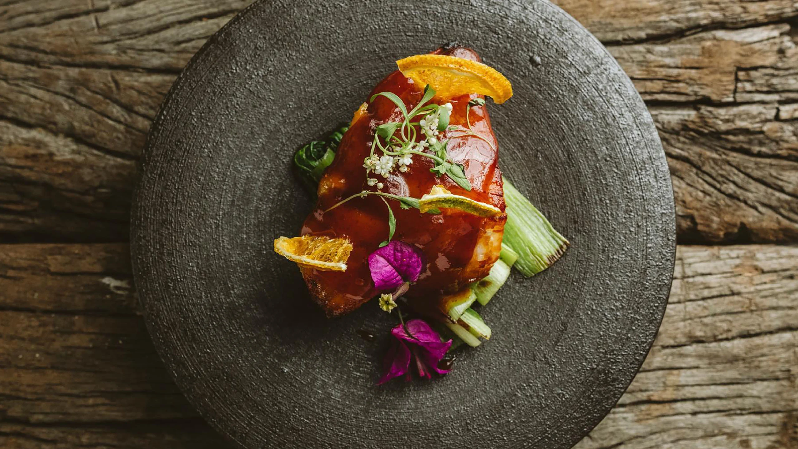 Salvaje Barcelona: el restaurante que une la cocina de autor con la gastronomía japonesa