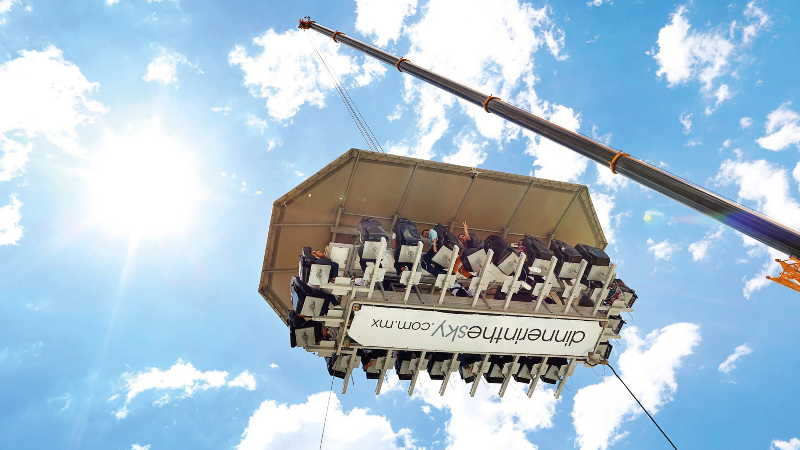 ¿Una cenita en el cielo? Dinner in the Sky regresa a partir del 15 de mayo